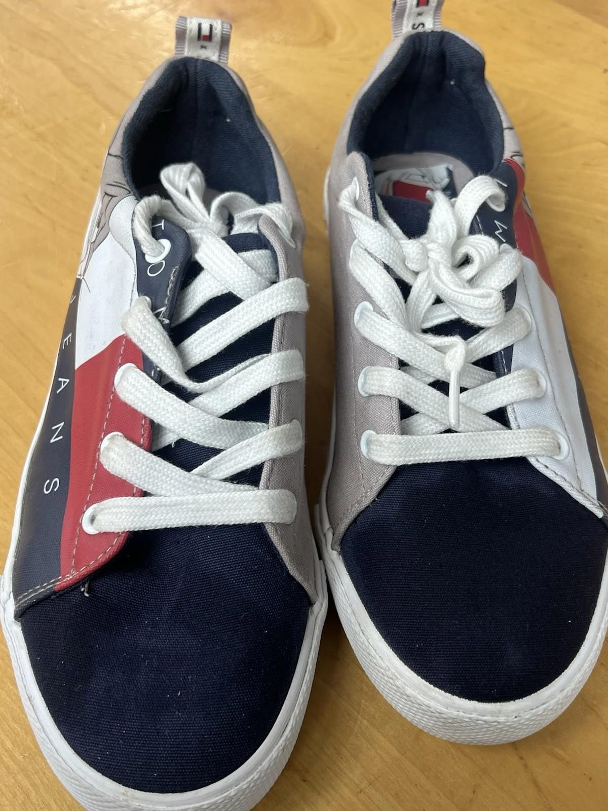 Tommy Hilfiger Tommy Hilfiger A New Legacy Space Jam Gray Blue Shoes 5 Size US 5 / EU 37 - 2 Thumbnail