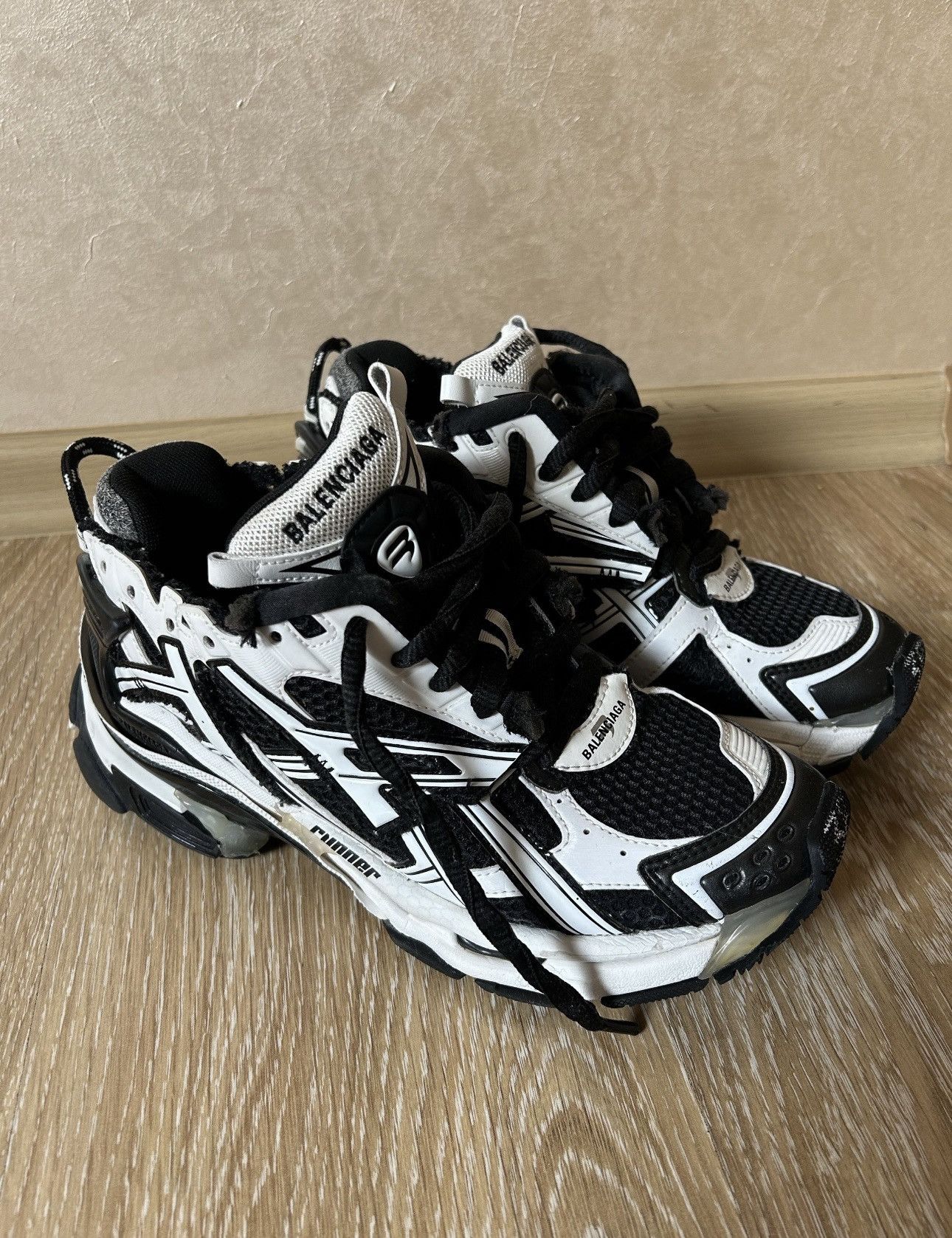 Balenciaga Balenciaga Track Runner Sneakers Black and White Size 38 Size US 6 / EU 39 - 1 Thumbnail