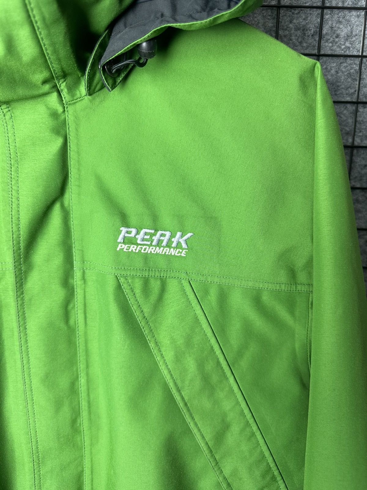 Peak Performance Peak Performance Outdoor Gore Tex Light Jacket Size S Size US S / EU 44-46 / 1 - 2 Thumbnail