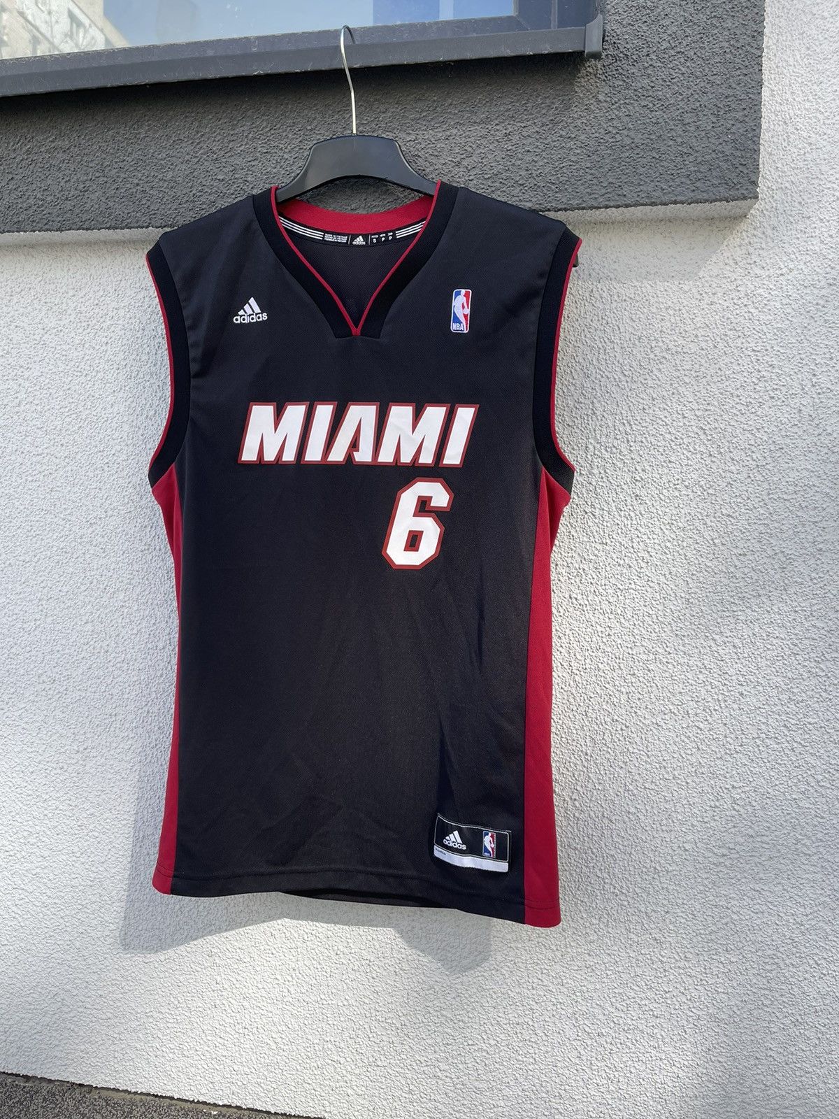 Adidas Adidas Miami #6 James LeBron basketball jersey black Size US S / EU 44-46 / 1 - 2 Thumbnail
