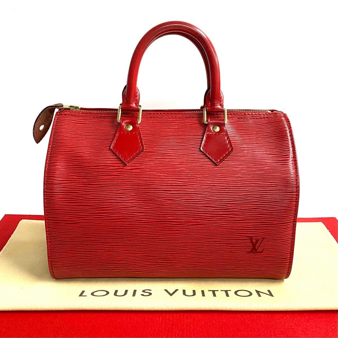 Louis Vuitton Louis Vuitton Handbag Red Leather Size ONE SIZE - 1 Thumbnail
