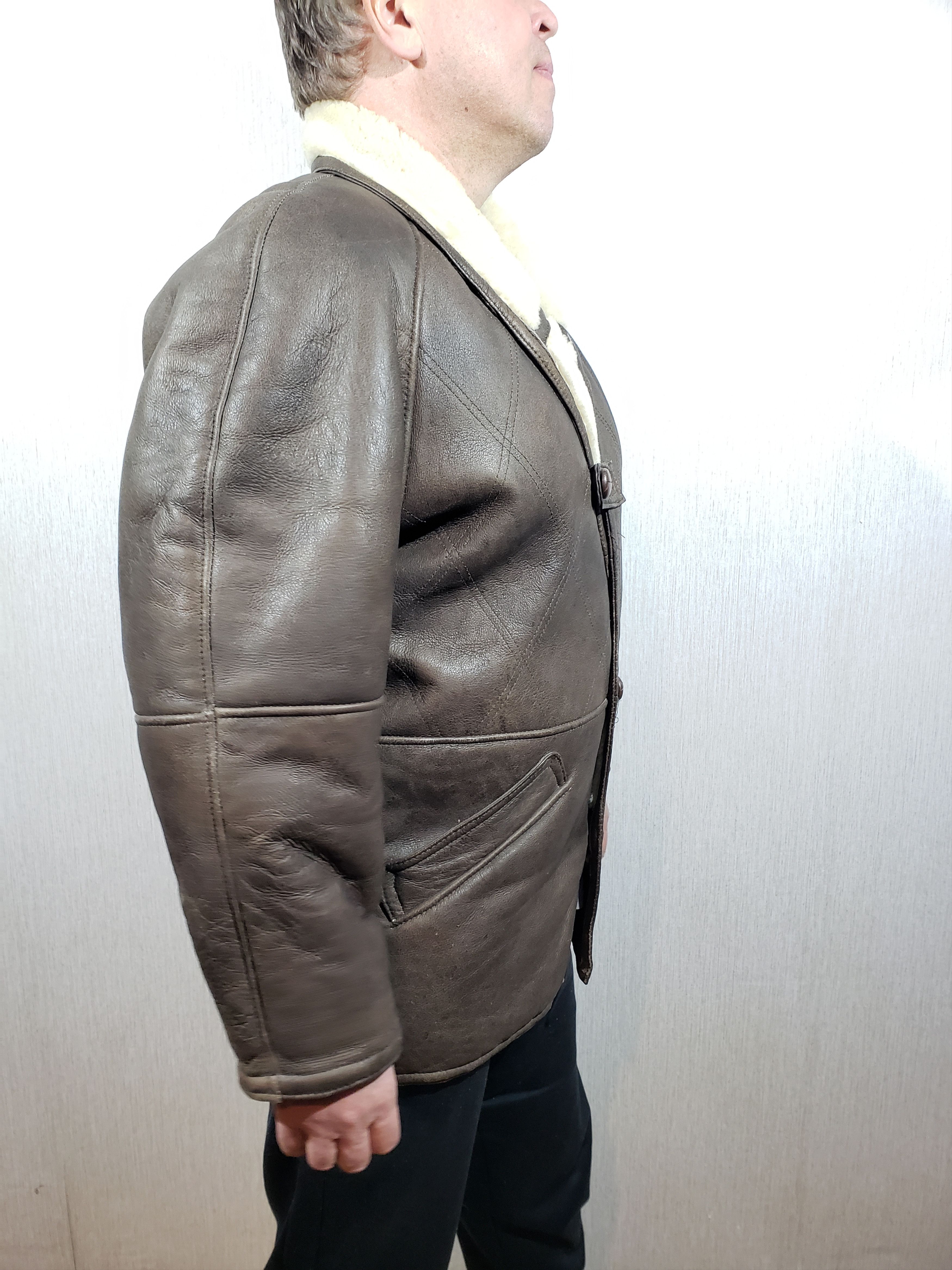 Other Brown men's sheepskin coat with buttons. Size US L / EU 52-54 / 3 - 3 Thumbnail