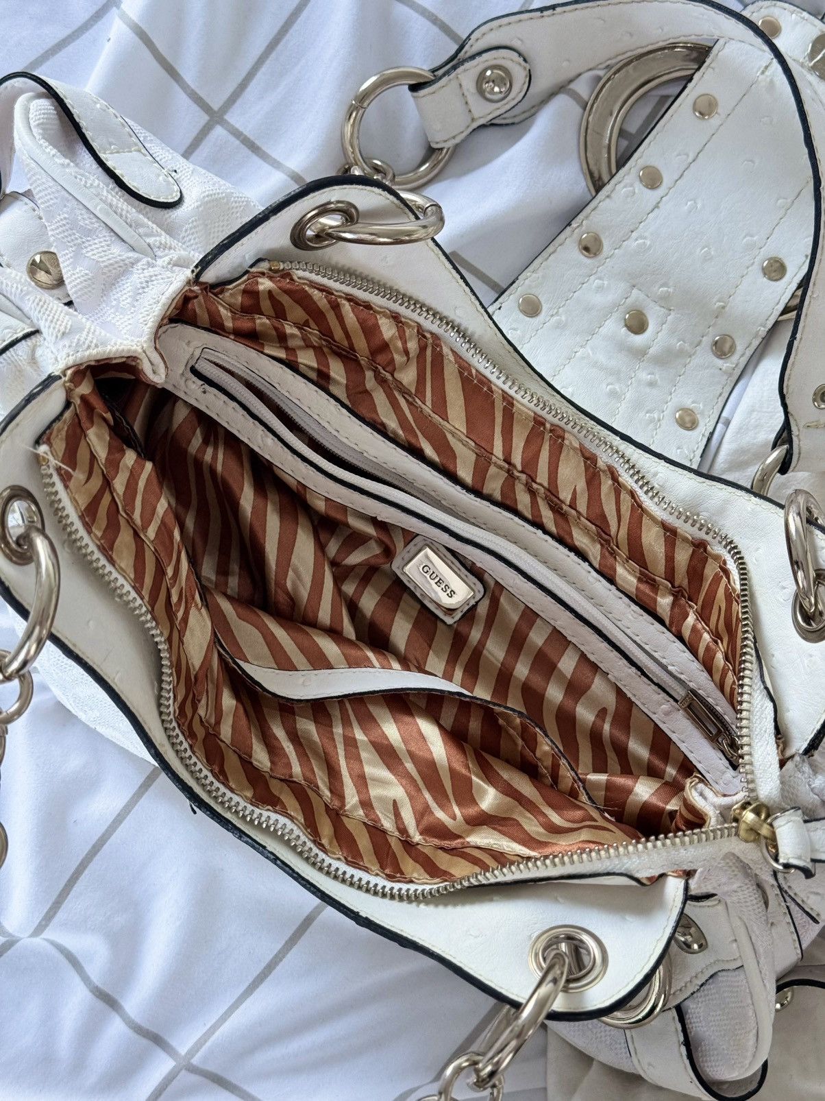 Guess Guess vintage buckle logo bag Monogram mini 00s Y2k Handbag Size ONE SIZE - 8 Thumbnail
