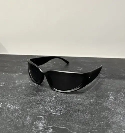 Japanese Brand Vintage Y2K glasses Sunglasses cyber retro rare cozy black Size ONE SIZE - 4 Thumbnail