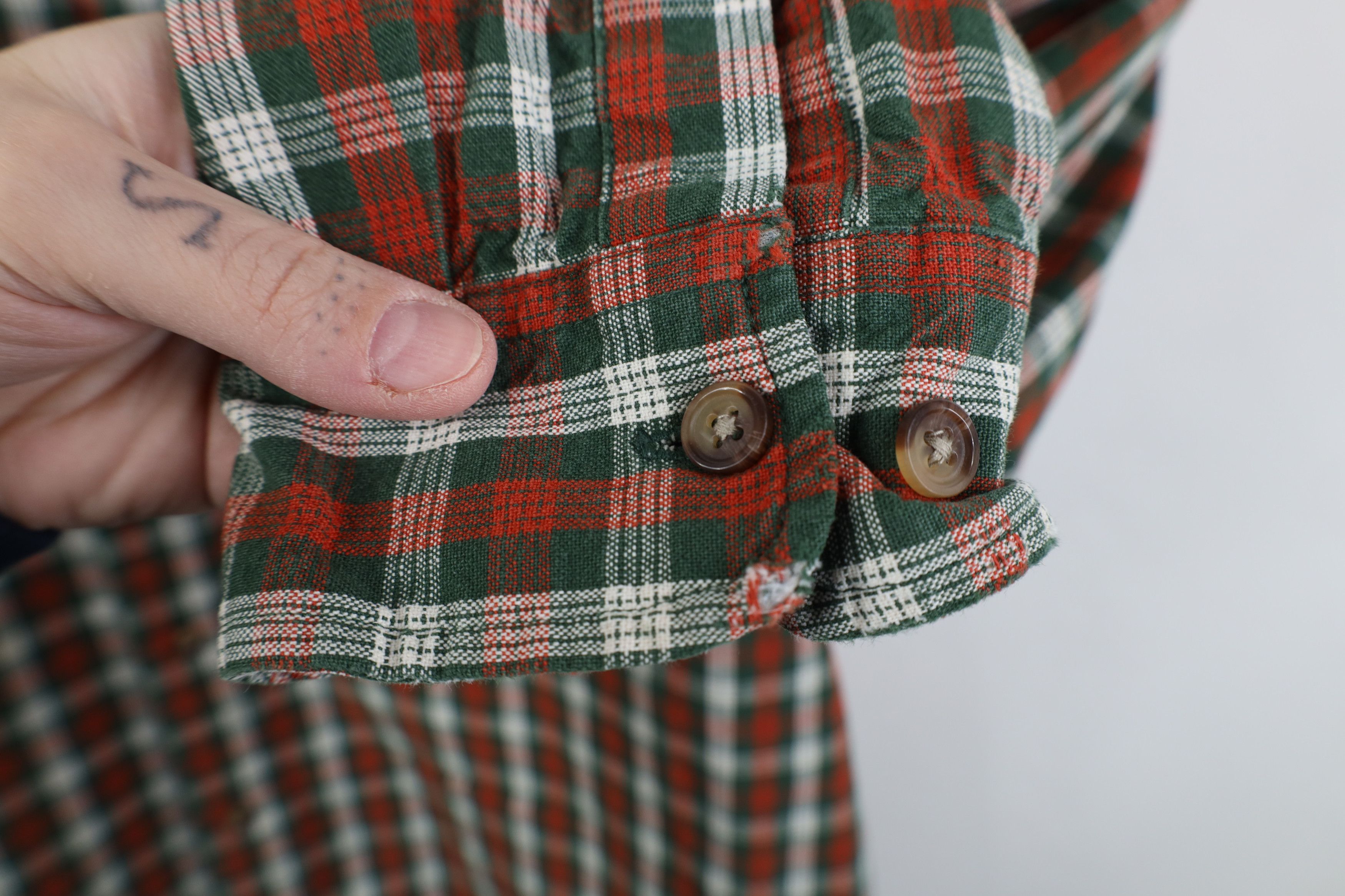Eddie Bauer Vintage 90s Eddie Bauer Heavyweight Collared Button Shirt Size US XL / EU 56 / 4 - 5 Thumbnail