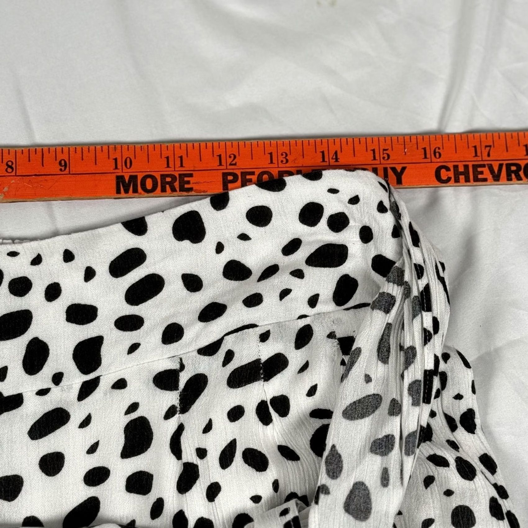 Vintage VINTAGE Boho Chic Pants Dalmatian Print Wide Leg Pull On Tie Waist Resort Vacation Women L Large White Dalmatian Animal Print Pants Womens Size 36" / US 14 / IT 50 - 5 Thumbnail