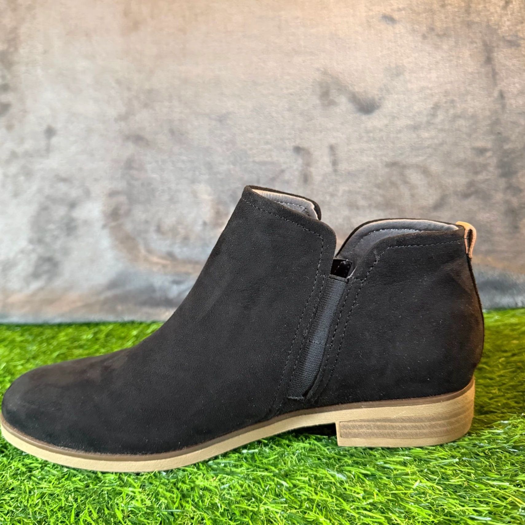 Vintage Dr Scholl's Ankle Booties Women 8.5 Black Faux Suede Zip Comfort Low Heel Bootie Casual Workwear Size US 9 / IT 39 - 5 Thumbnail