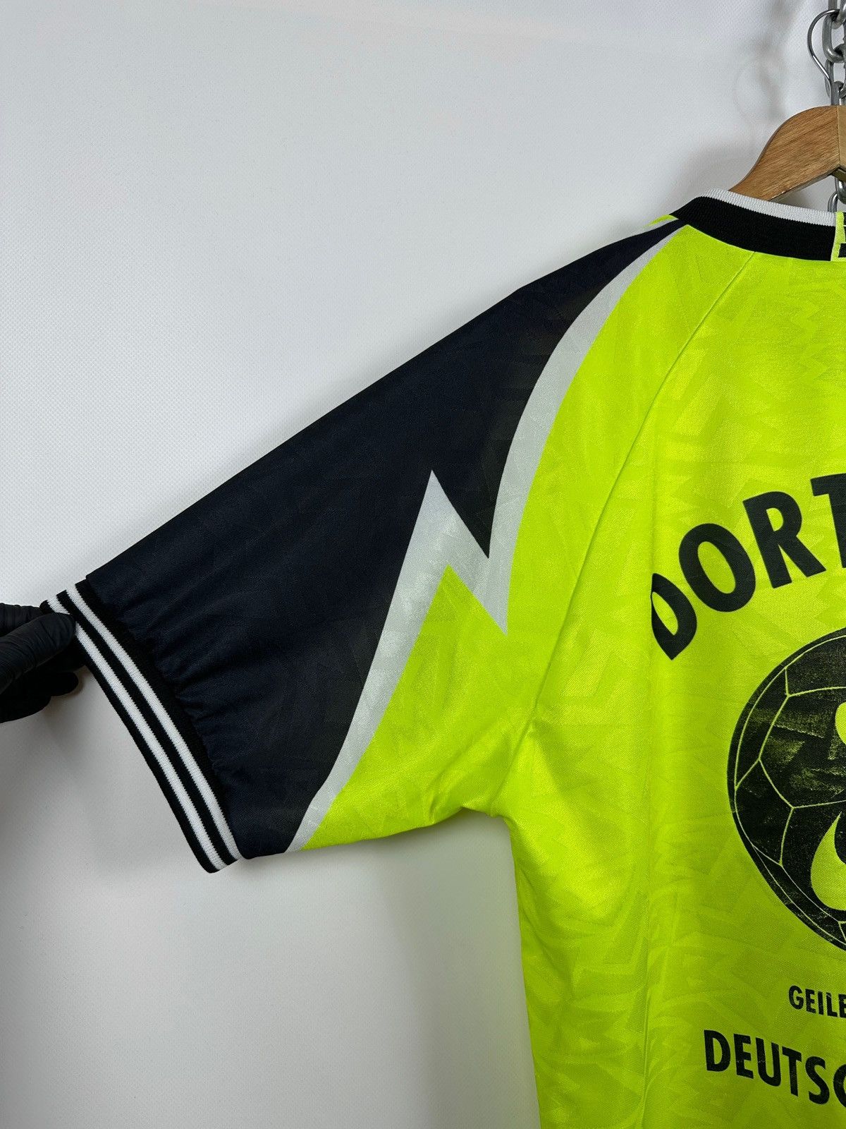 Nike 1995/96 Nike Borussia Dortmund Deutschmeister Soccer Jersey Size US L / EU 52-54 / 3 - 16 Thumbnail