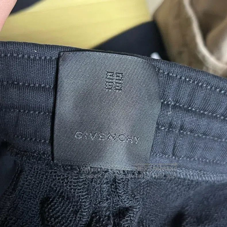 Givenchy Givenchy SizeXS SS23 New Logo徽标 Printed Elastic Straight Le Size US 32 / EU 48 - 3 Thumbnail