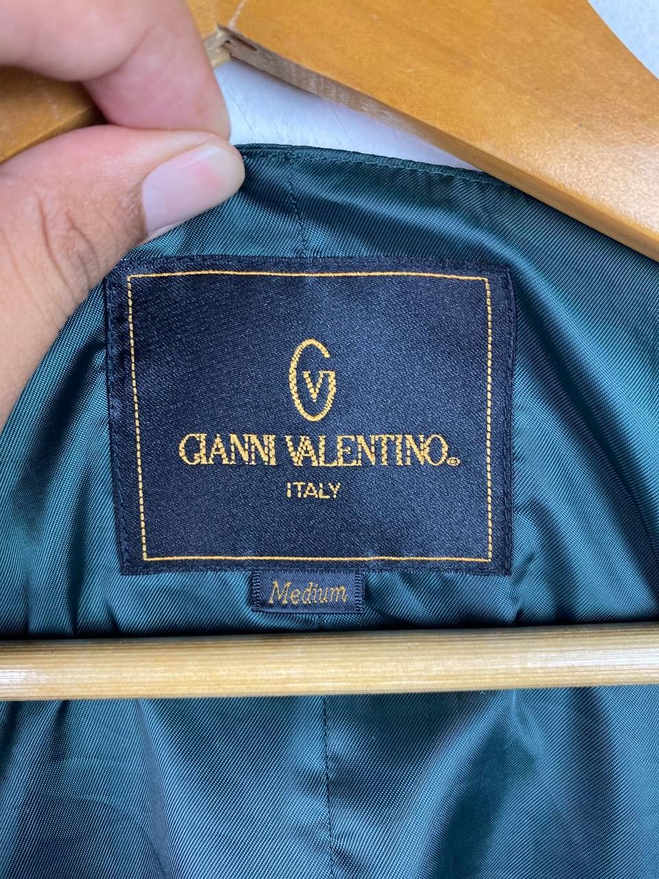 Gianni Valentino vintage gianni valentino corduroy vest nice design Size US M / EU 48-50 / 2 - 4 Thumbnail
