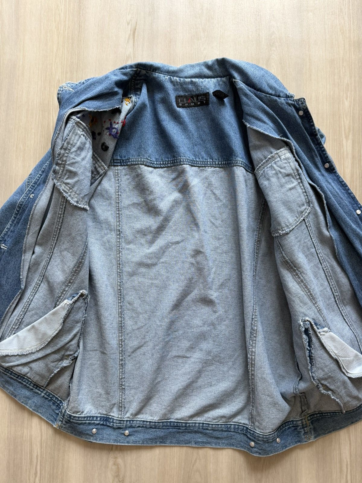 Vintage 90s Claus Sport Denim Jacket Custom Hand Embroidery Sz L Size L / US 10 / IT 46 - 6 Thumbnail