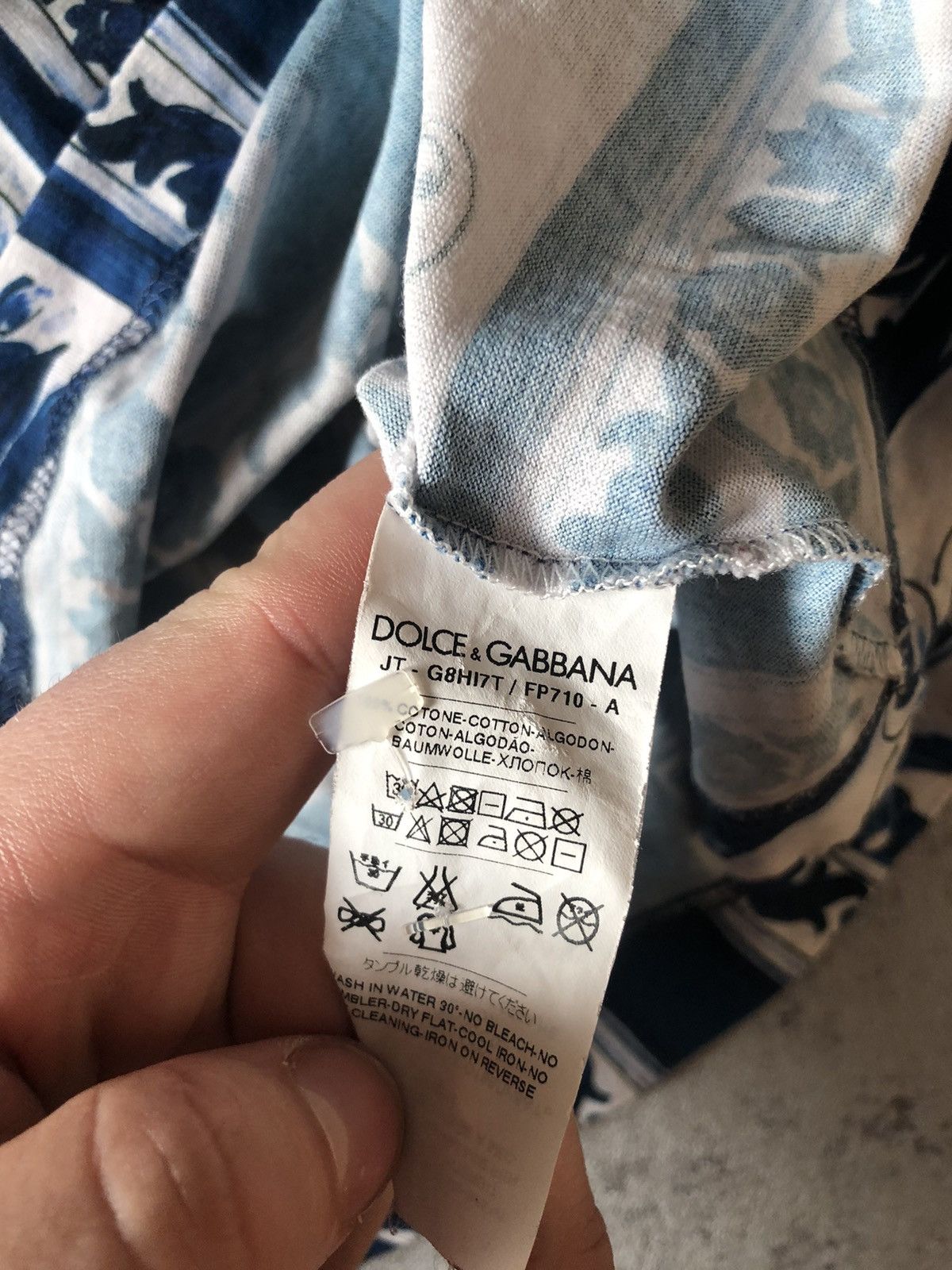 Designer × Dolce & Gabbana DOLCE & GABBANA BLUE MAJOLICA PRINTED TEE Size US S / EU 44-46 / 1 - 5 Thumbnail