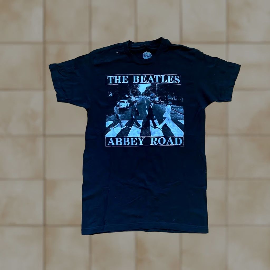 Vintage The Beatles Abbey Road T-Shirt Mens Classic Rock Band Vintage Print Size M Black Graphic Tee Size US M / EU 48-50 / 2 - 1 Thumbnail