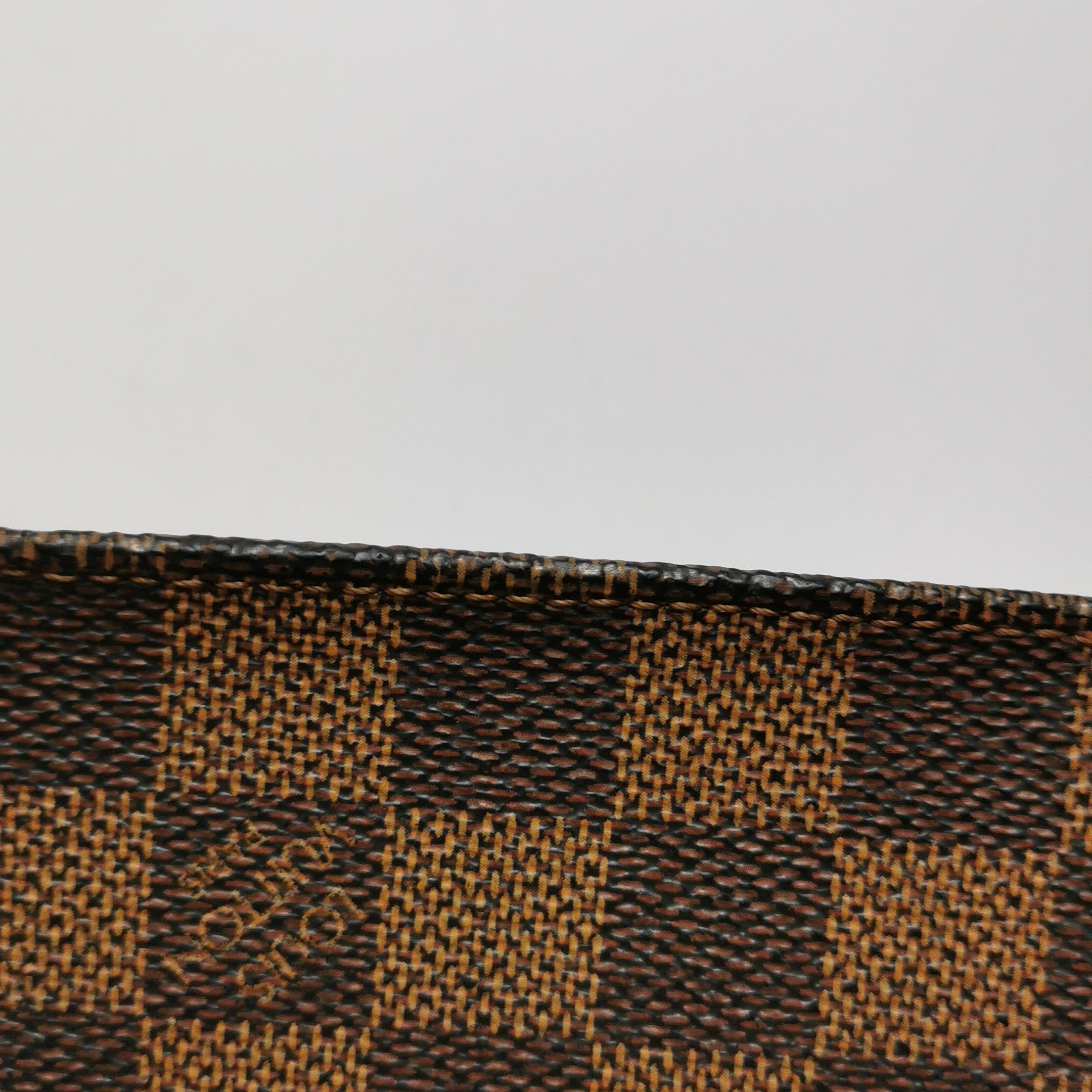 Louis Vuitton Louis Vuitton (LV) toiletry bag cowhide checkerboard second Size ONE SIZE - 5 Thumbnail