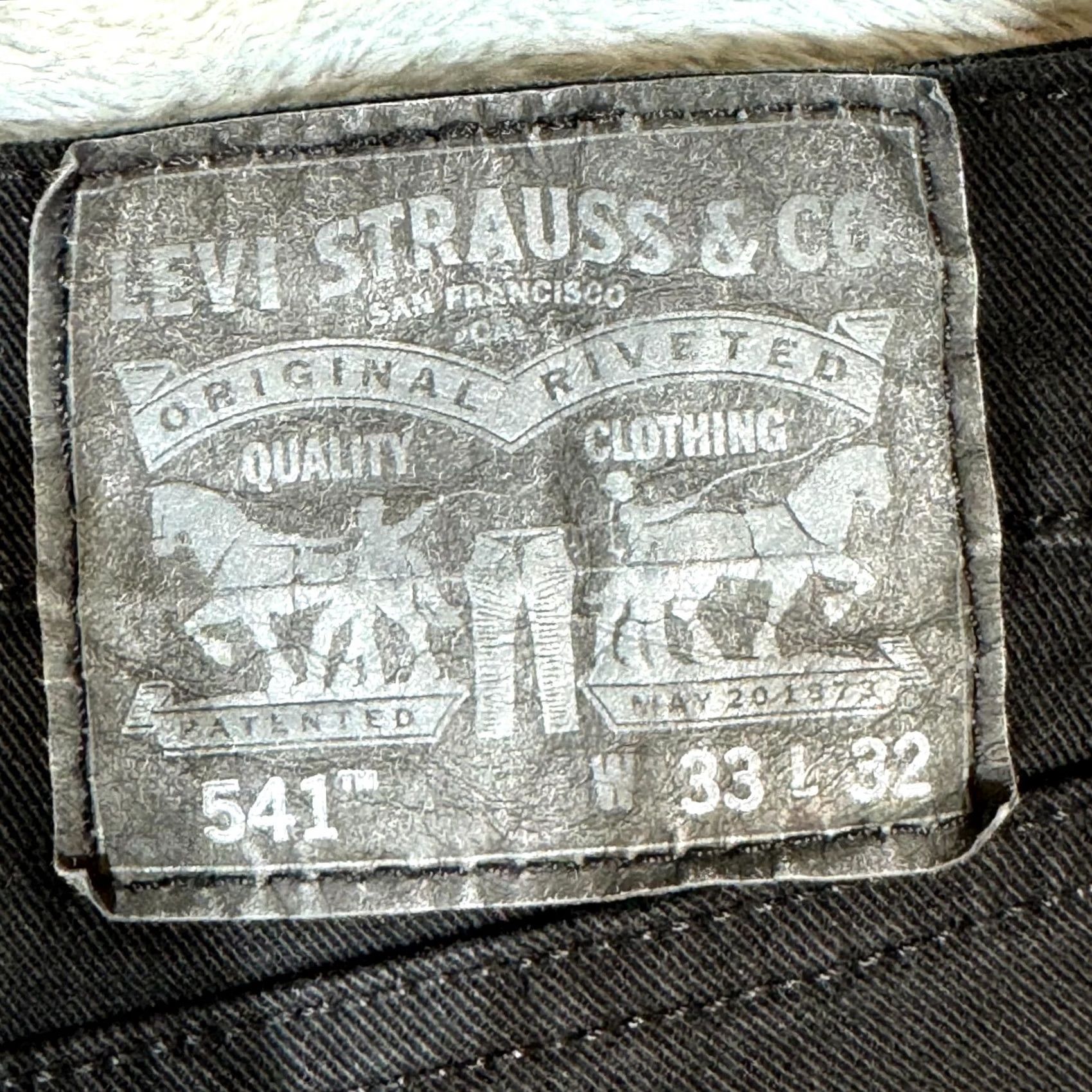 Levi's Levi’s 541 Athletic Fit Jeans Black Denim 33 x 32 Mens Tapered Stretch Zip Fly Casual Workwear Size US 33 - 4 Thumbnail