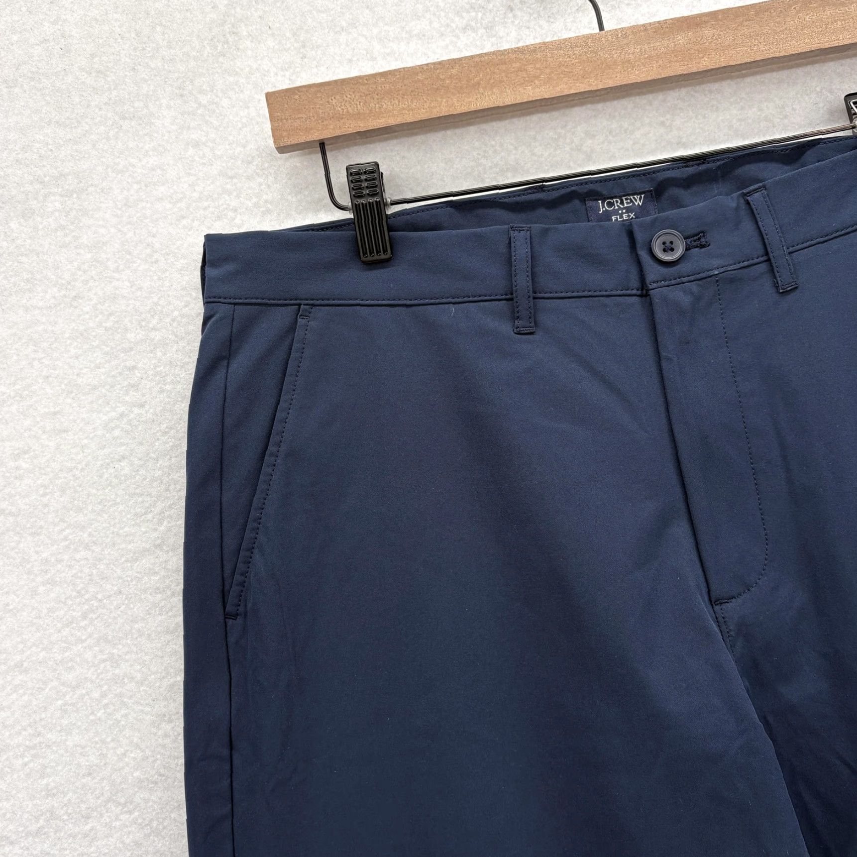J.Crew J.Crew Flex Tech Pants Mens 33x30 Straight Leg Blue Stretch Lightweight Golf Casual Flat Front Pants Mens Navy Blue 90s? Size US 33 - 3 Thumbnail