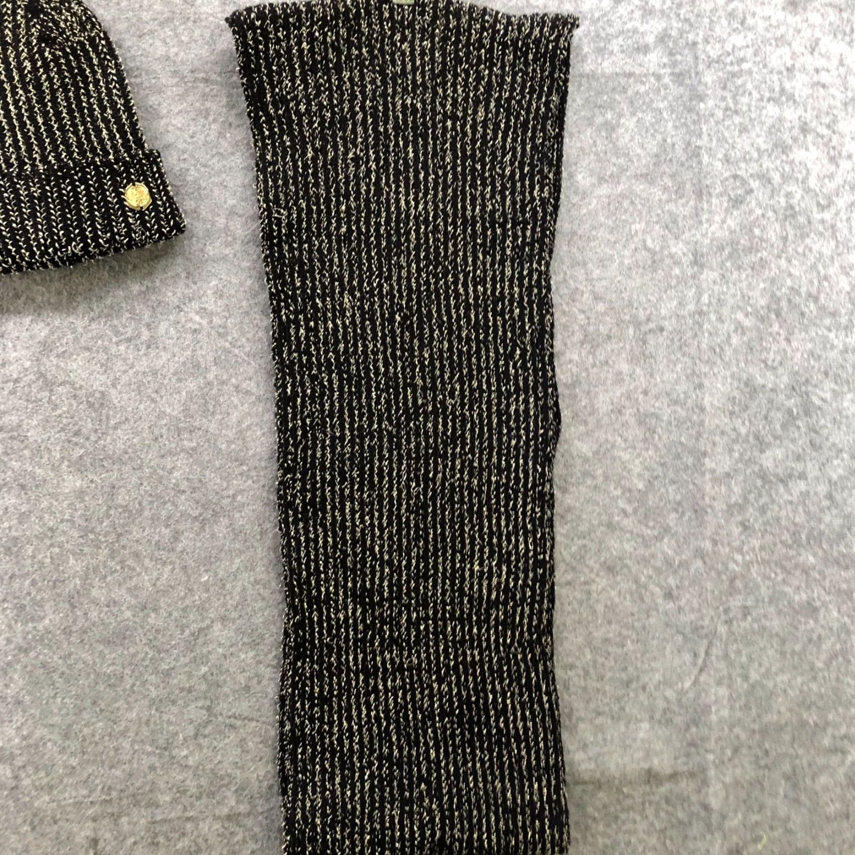 Vince Camuto Vince Camuto Womens Winter Scarf Hat Set Knit Infinity Beanie Black Gray Chunky Bohemian Size ONE SIZE - 6 Thumbnail