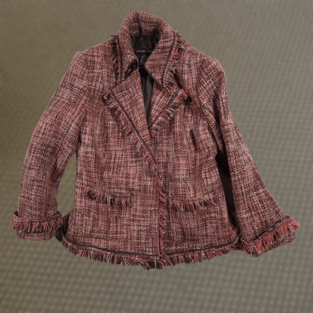 Vintage VINTAGE? No. New York & Company Blazer Womens 4 Red Tweed Fringe Snap Front Short Jacket Size 27" / US 4 / IT 40 - 1 Thumbnail