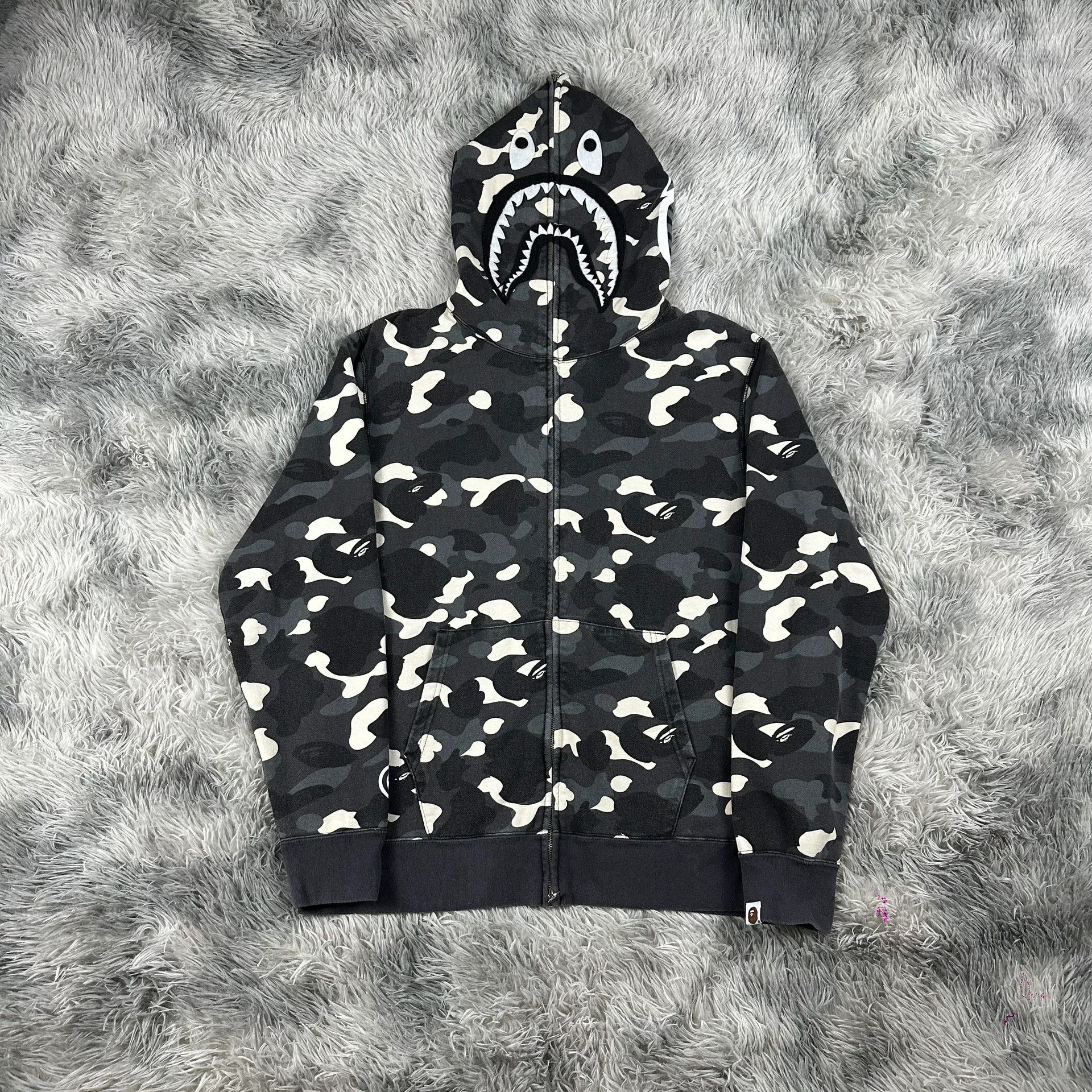 Bape Bape Black Shark Jacket Outerwear Size US XXL / EU 58 / 5 - 1 Thumbnail