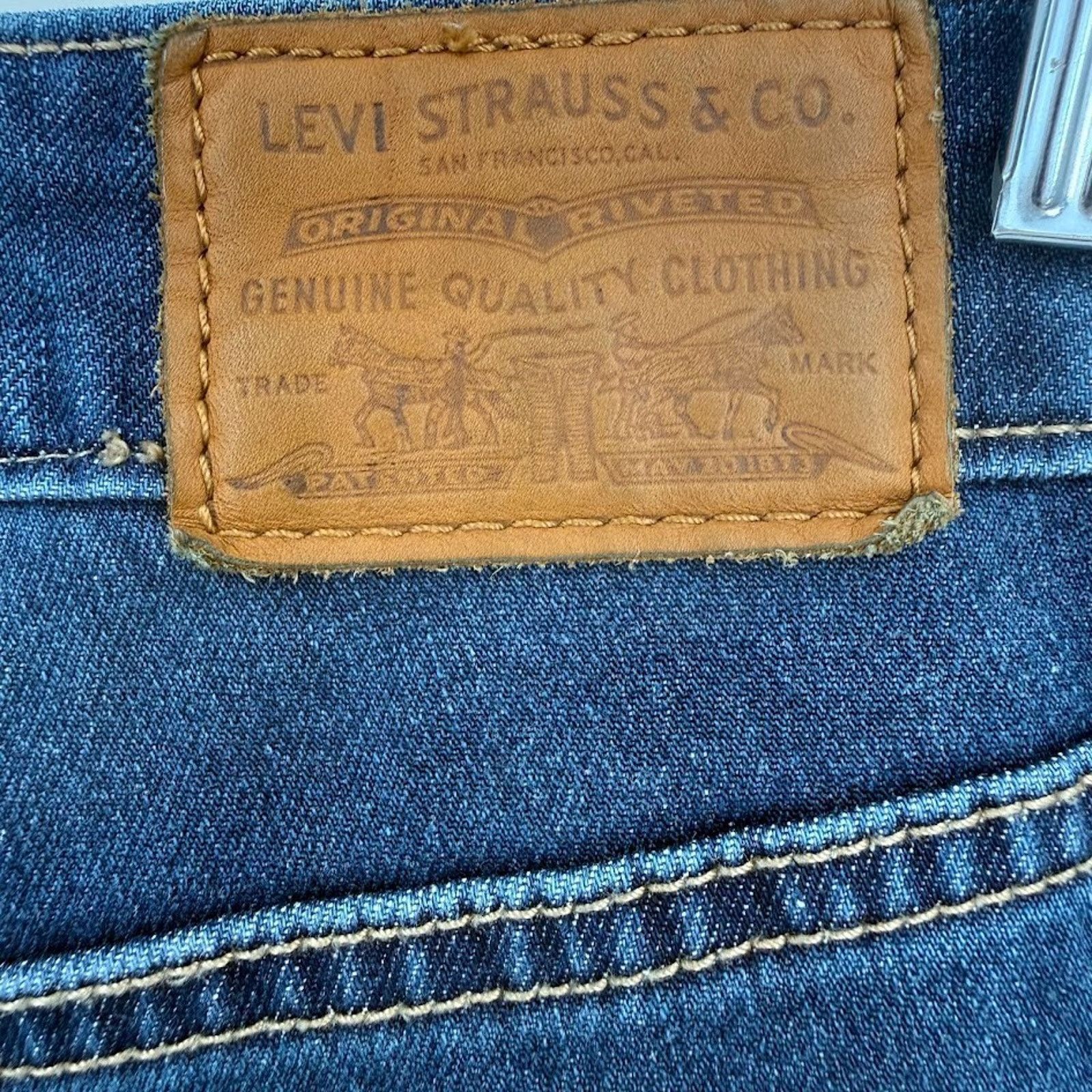 Levi's Levi’s 721 HI rise skinny jeans 29 stretch ankle zipper. Size 29" - 12 Thumbnail