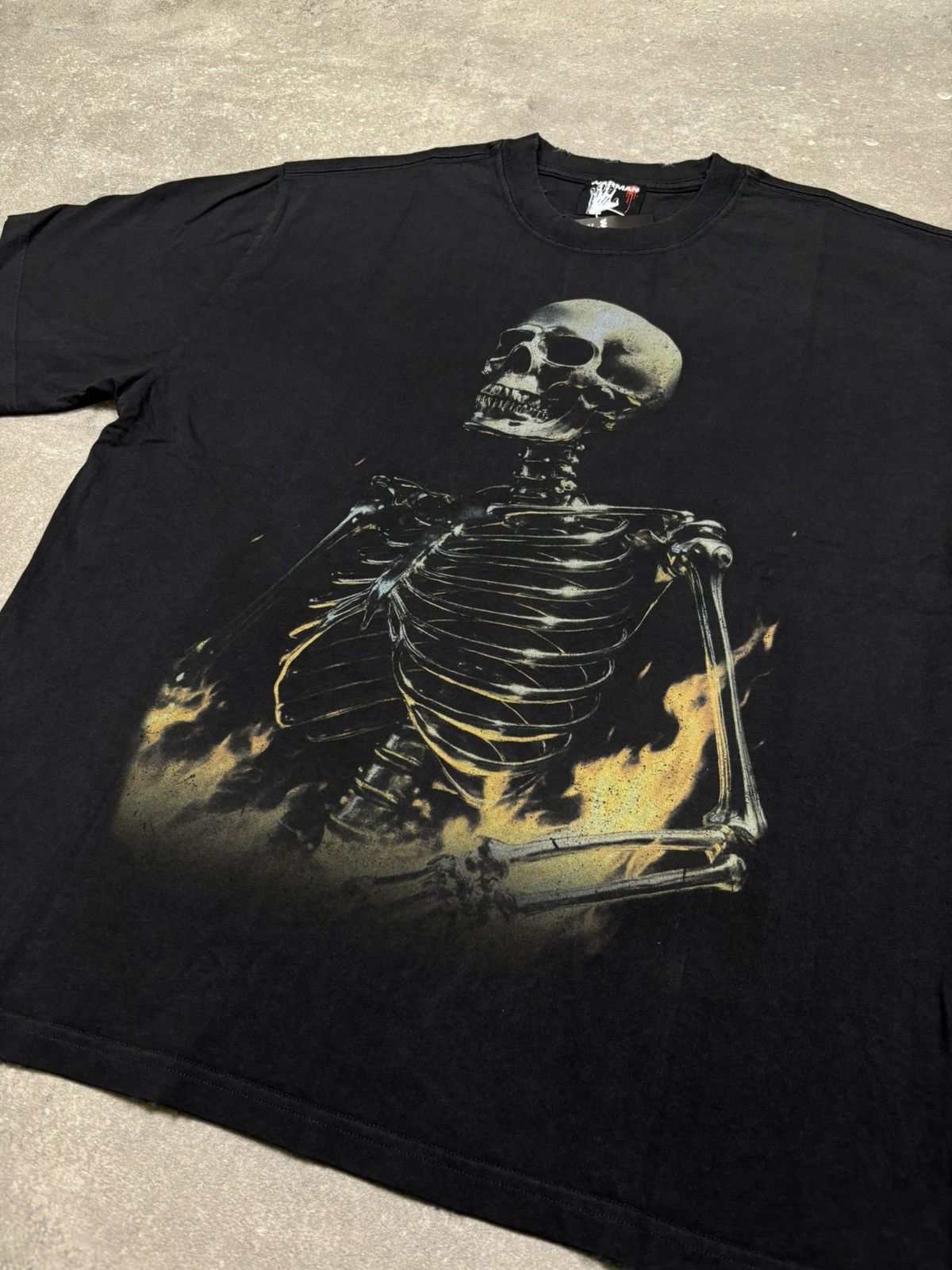 Vintage Warman Skeleton on Fire Graphic T-Shirt, Black Size US L / EU 52-54 / 3 - 3 Thumbnail