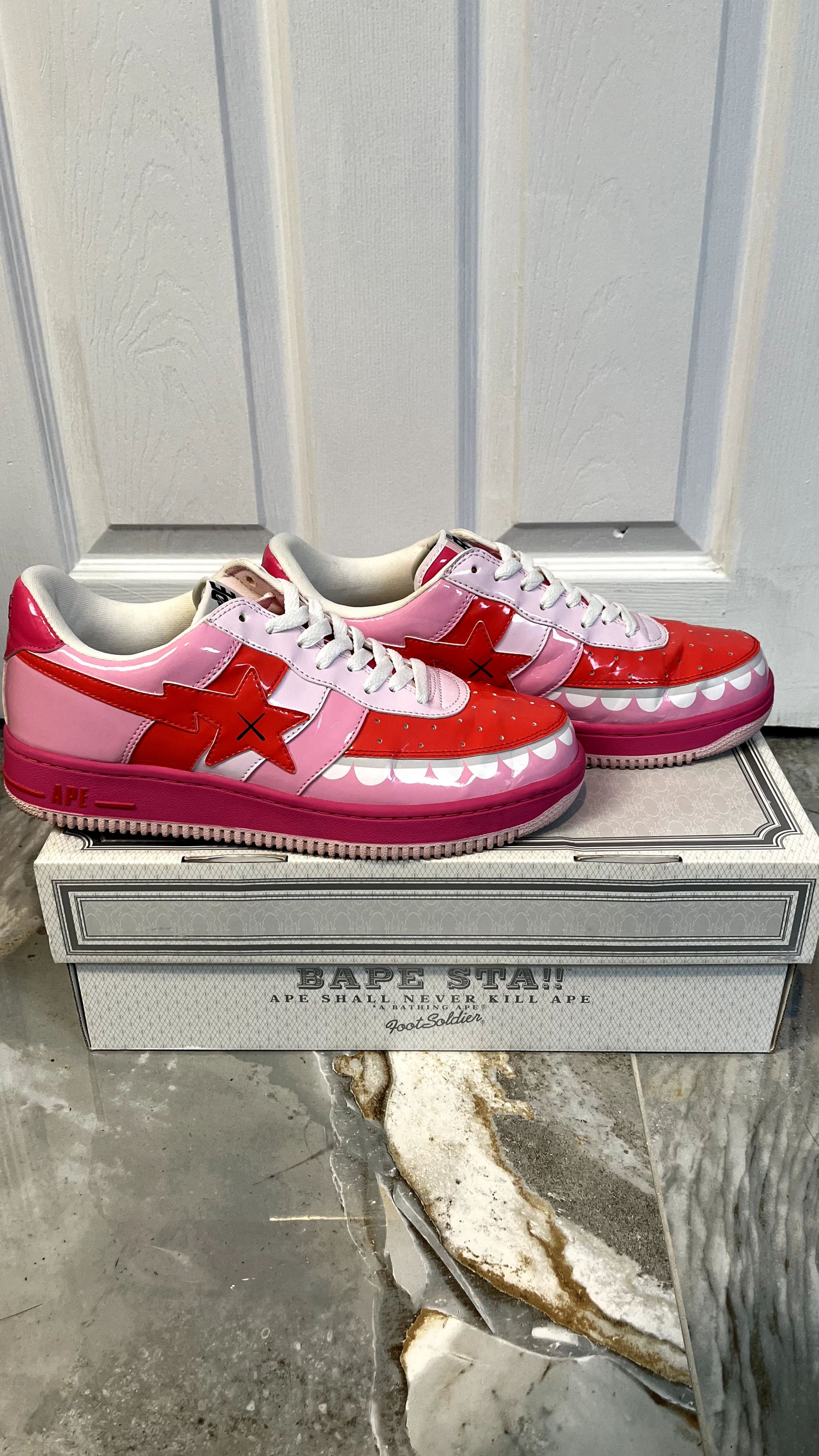 Bape × Kaws Bape x Kaws Chompers Bapesta Size US 9.5 / EU 42-43 - 4 Thumbnail