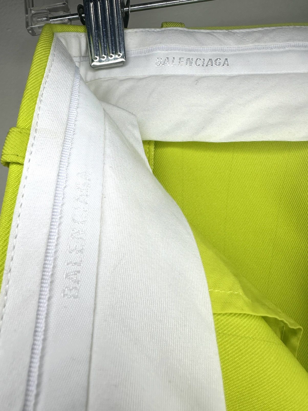 Balenciaga Balenciaga neon yellow trousers Size 28" / US 6 / IT 42 - 11 Thumbnail