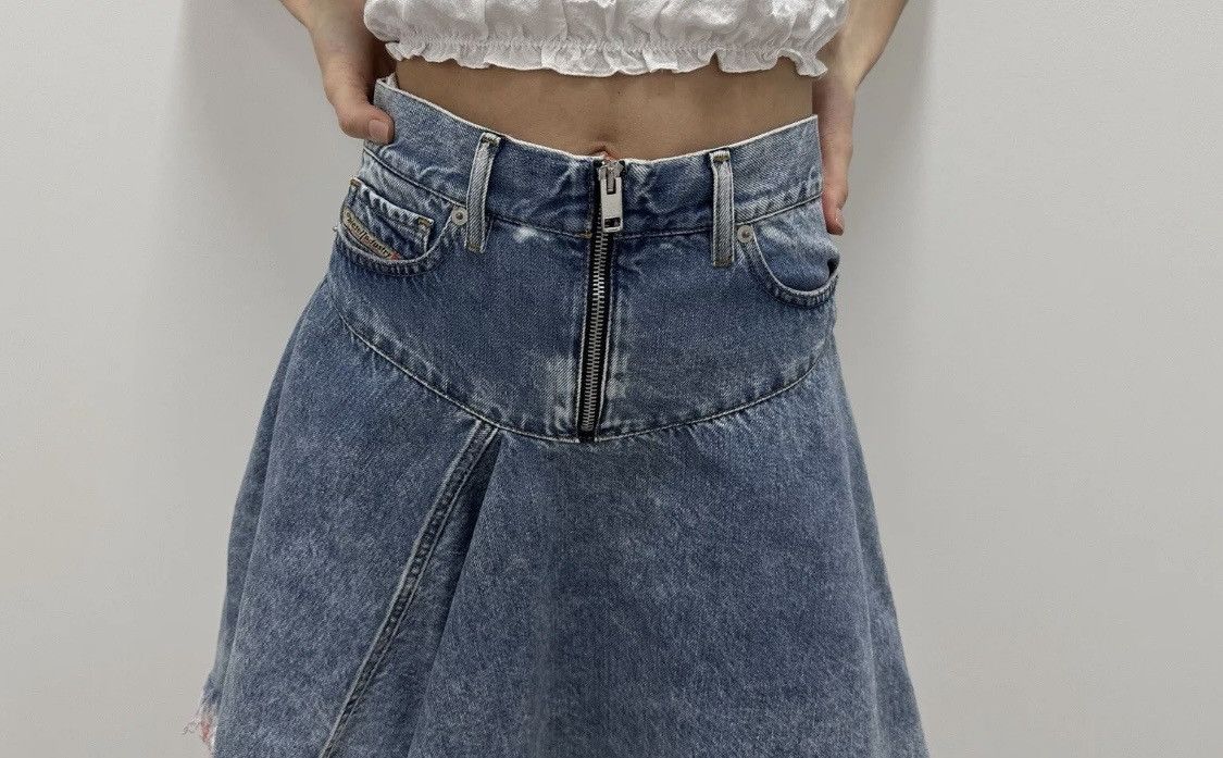 Diesel Diesel Crazy Asymmetric Denim Zip Flare Skirt Blue y2k XS Size 27" / US 4 / IT 40 - 2 Thumbnail