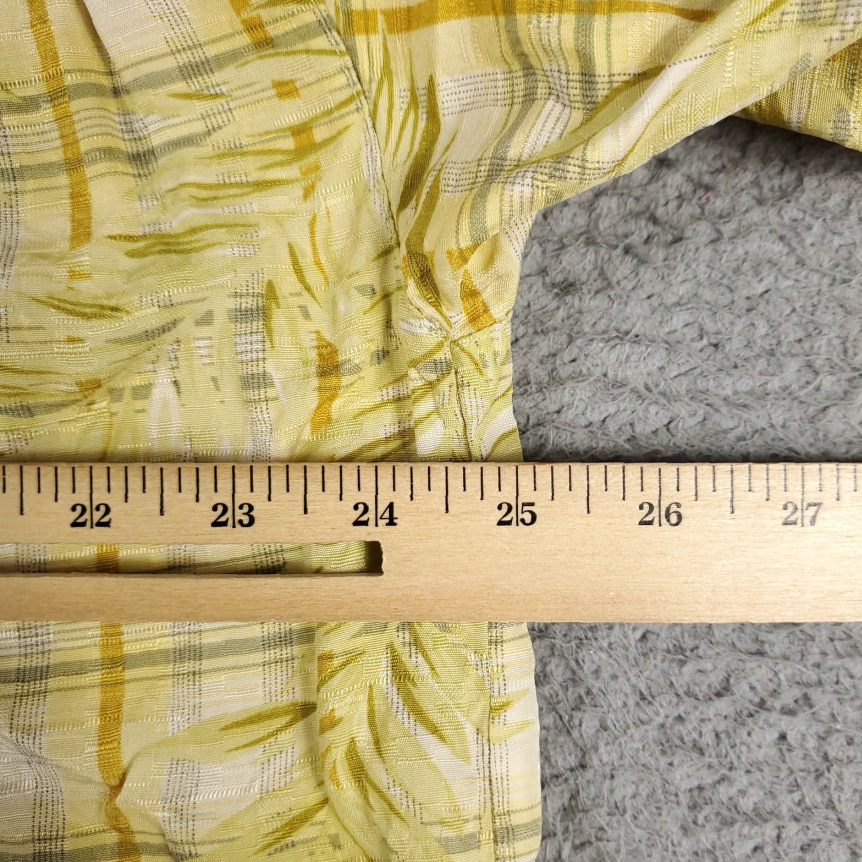 Tommy Bahama Tommy Bahama Hawaiian Shirt Mens Large Yellow Floral Button-Up Short Sleeve Size US L / EU 52-54 / 3 - 5 Thumbnail