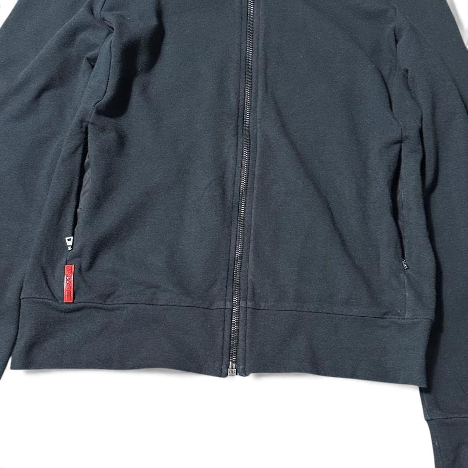 Prada Prada - M Black Hooded Zip-up Sweatshirt Size US M / EU 48-50 / 2 - 4 Thumbnail