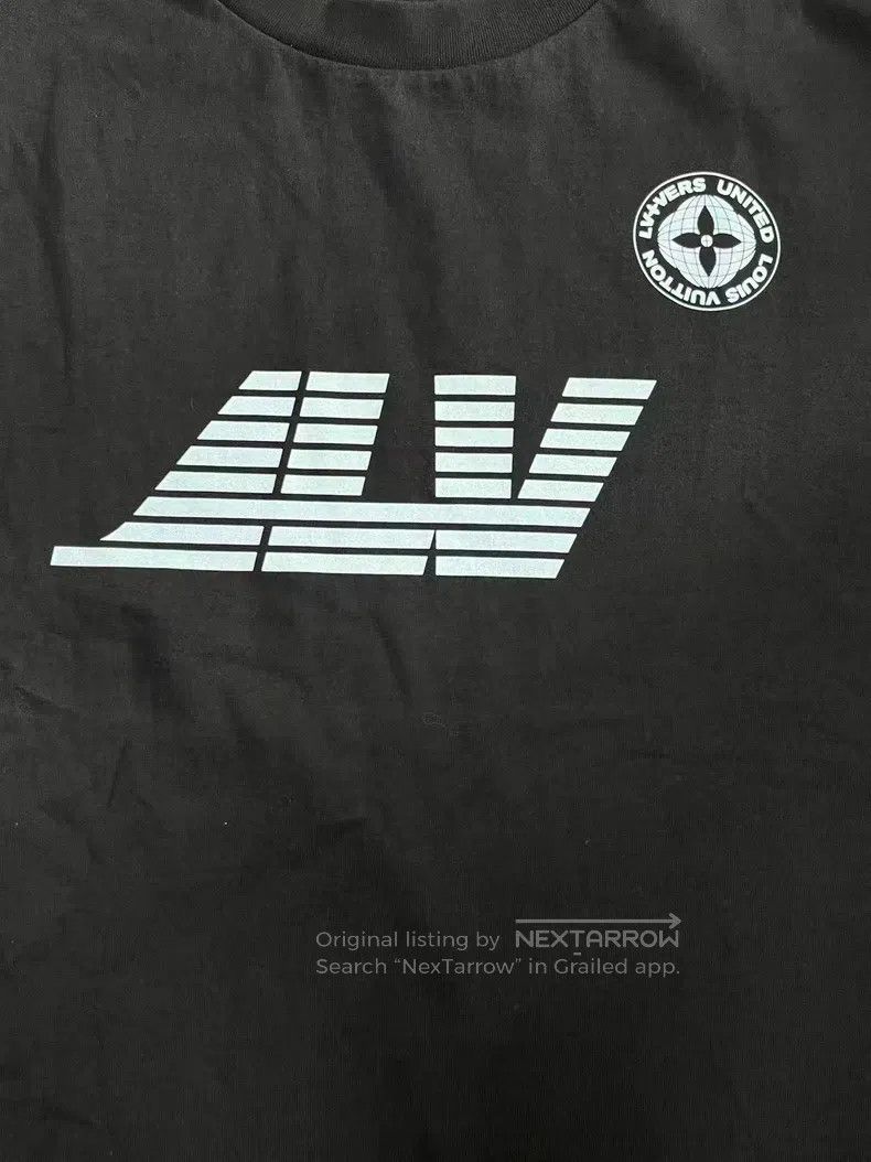 Louis Vuitton Louis Vuitton Men's Spring-Summer Collection Graphic Print Size US L / EU 52-54 / 3 - 3 Thumbnail