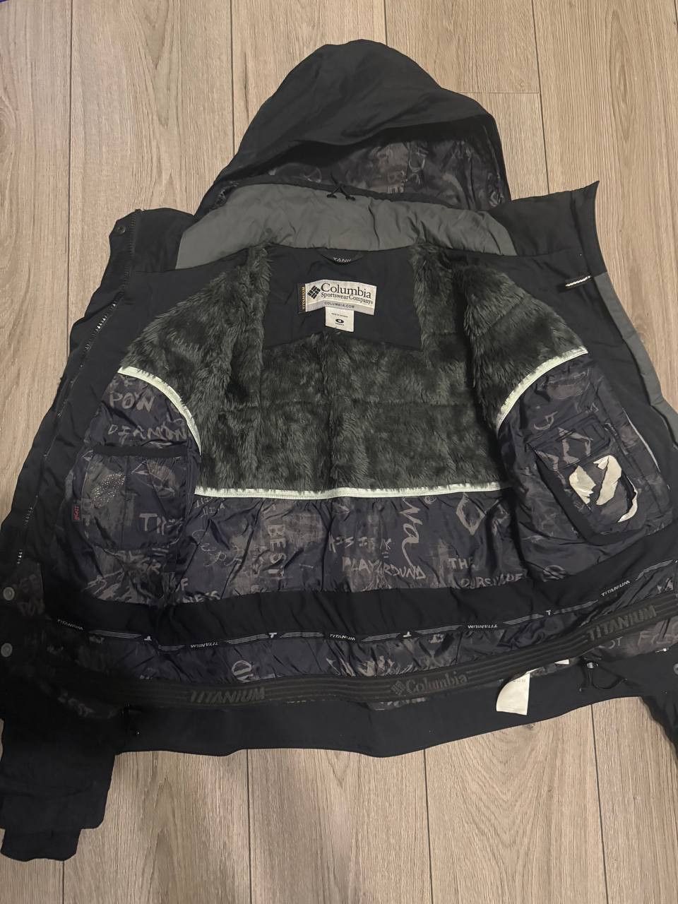 Columbia columbia titanium jacket women size M black Outdoor Gorpcore Size M / US 6-8 / IT 42-44 - 7 Thumbnail