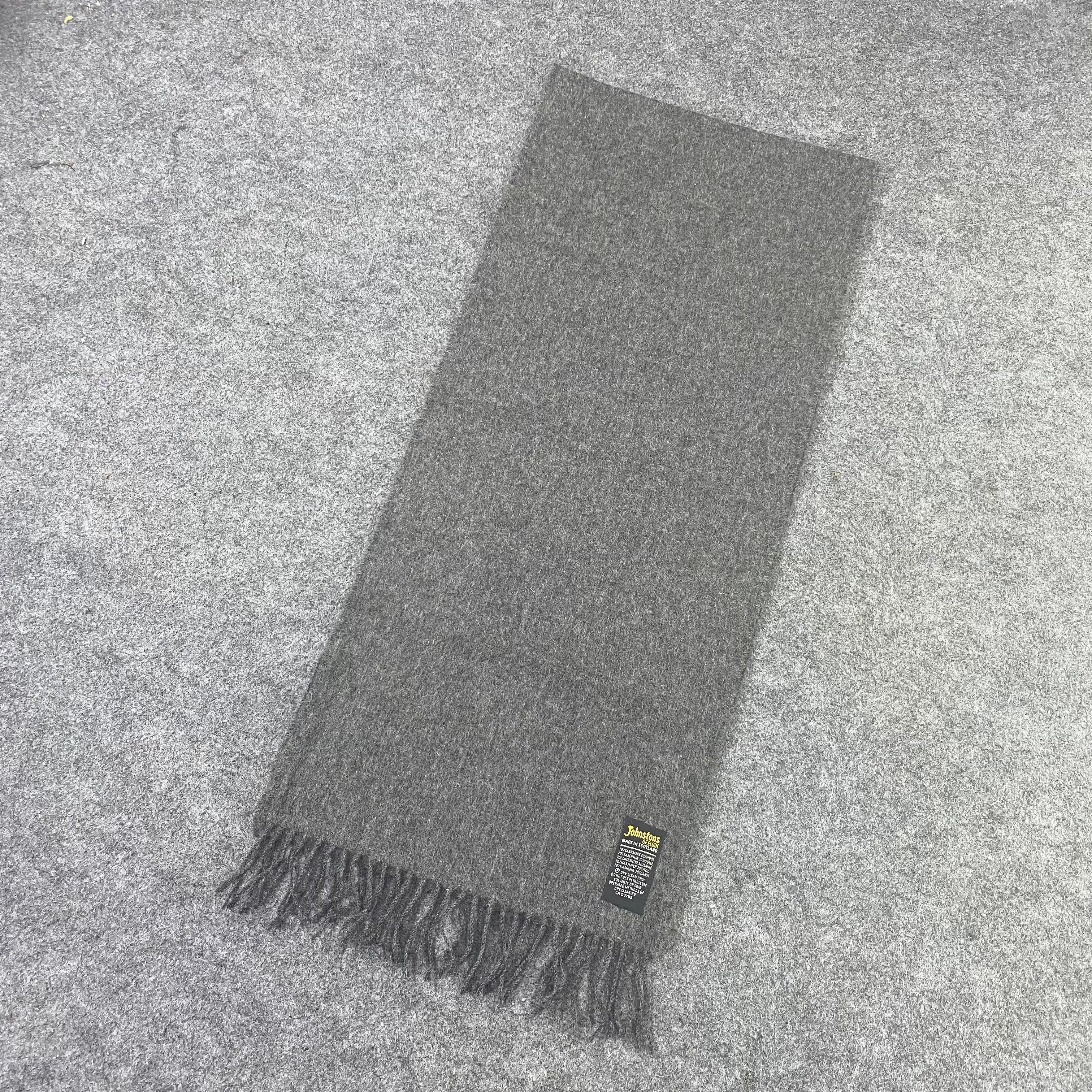 Johnstons Of Elgin Johnstons Of Elgin Scarf / Muffler / Neckwear -T1119 Size ONE SIZE - 2 Thumbnail