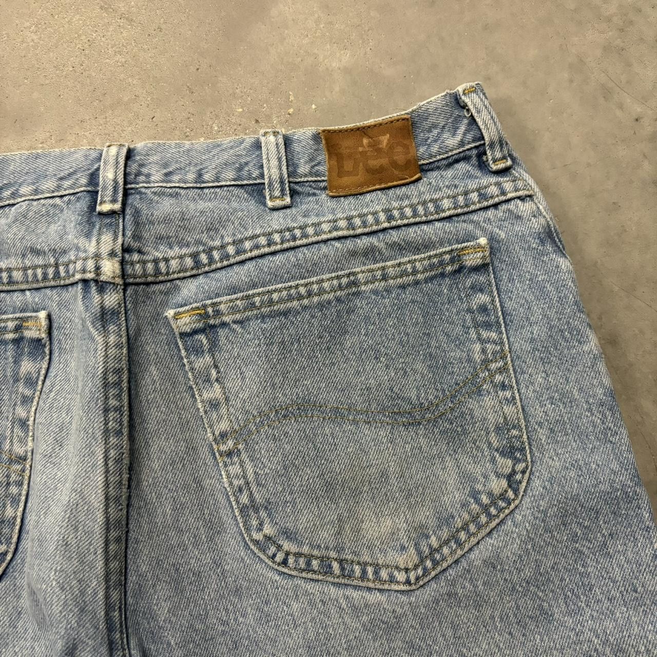 Japanese Brand × Vintage Crazy Vintage Y2K/2000s Light Wash Essential Denim Jeans! Size US 35 - 7 Thumbnail