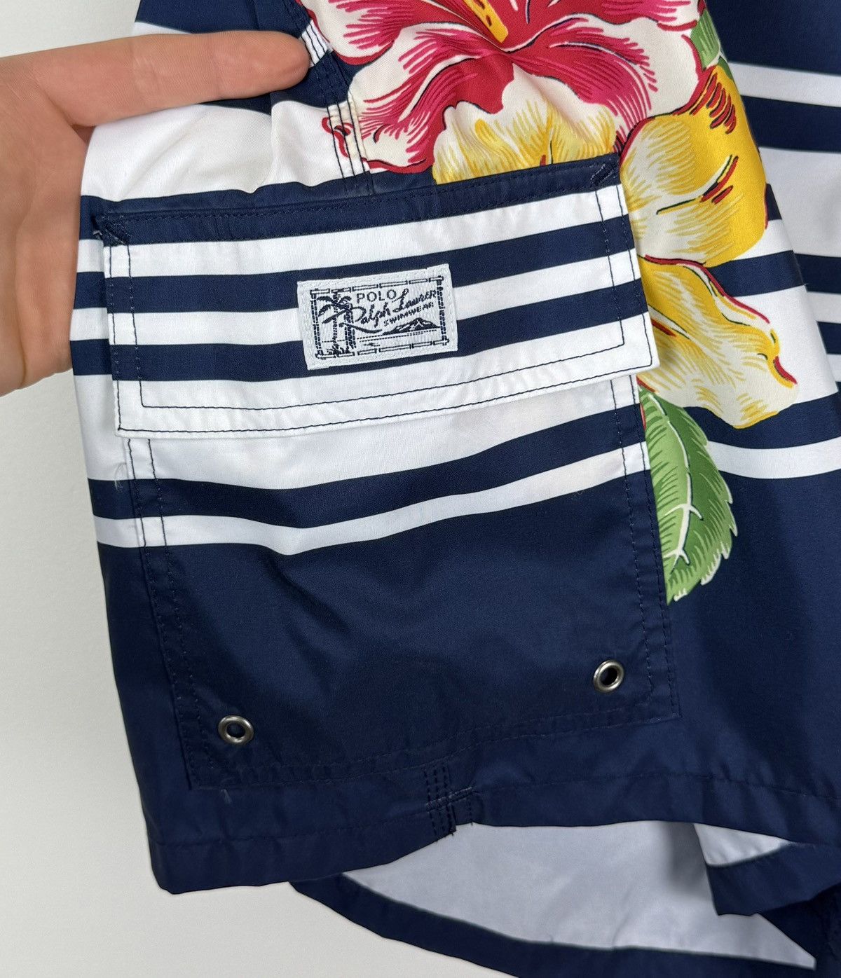 Polo Ralph Lauren Polo Ralph Lauren Kailua Graphic Swim Trunk Shorts Beach Top Size US 40 / EU 56 - 6 Thumbnail