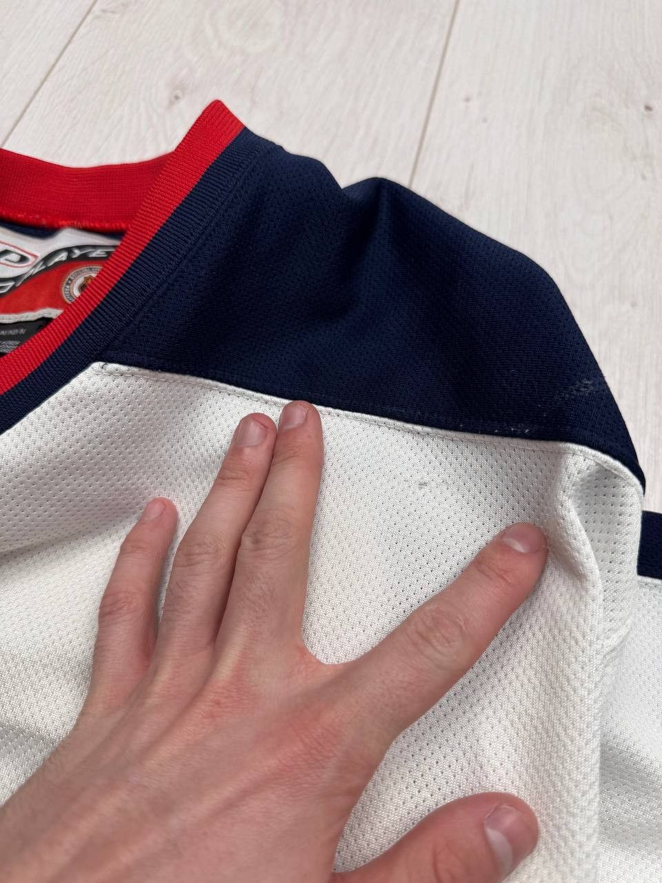 Other Vintage Columbus Hockey Jersey White Pro Player NHL Size M Size US M / EU 48-50 / 2 - 8 Thumbnail