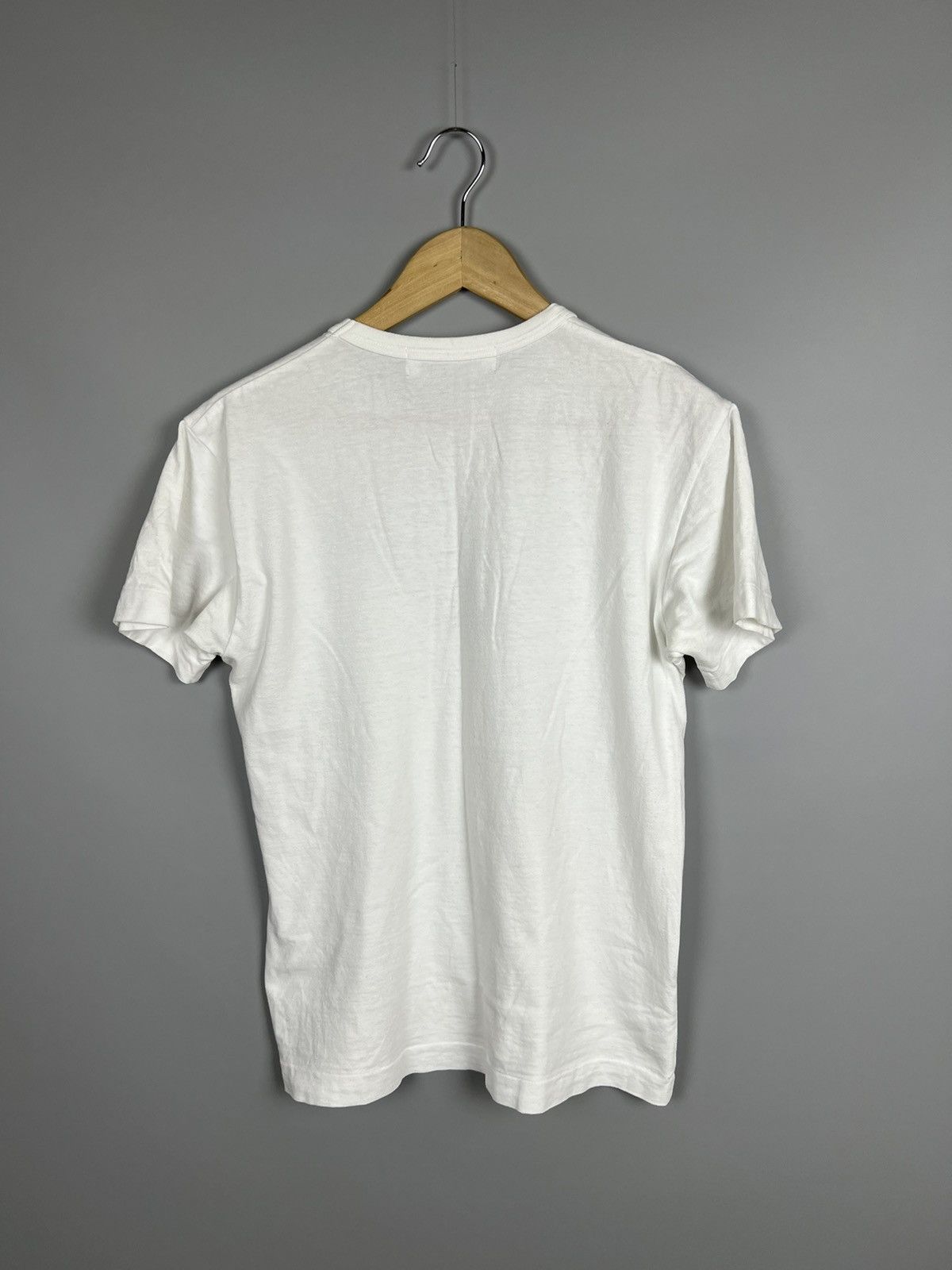 Comme des Garcons (S-M) Play Comme des Garçons tee logo hearts Size US M / EU 48-50 / 2 - 8 Thumbnail