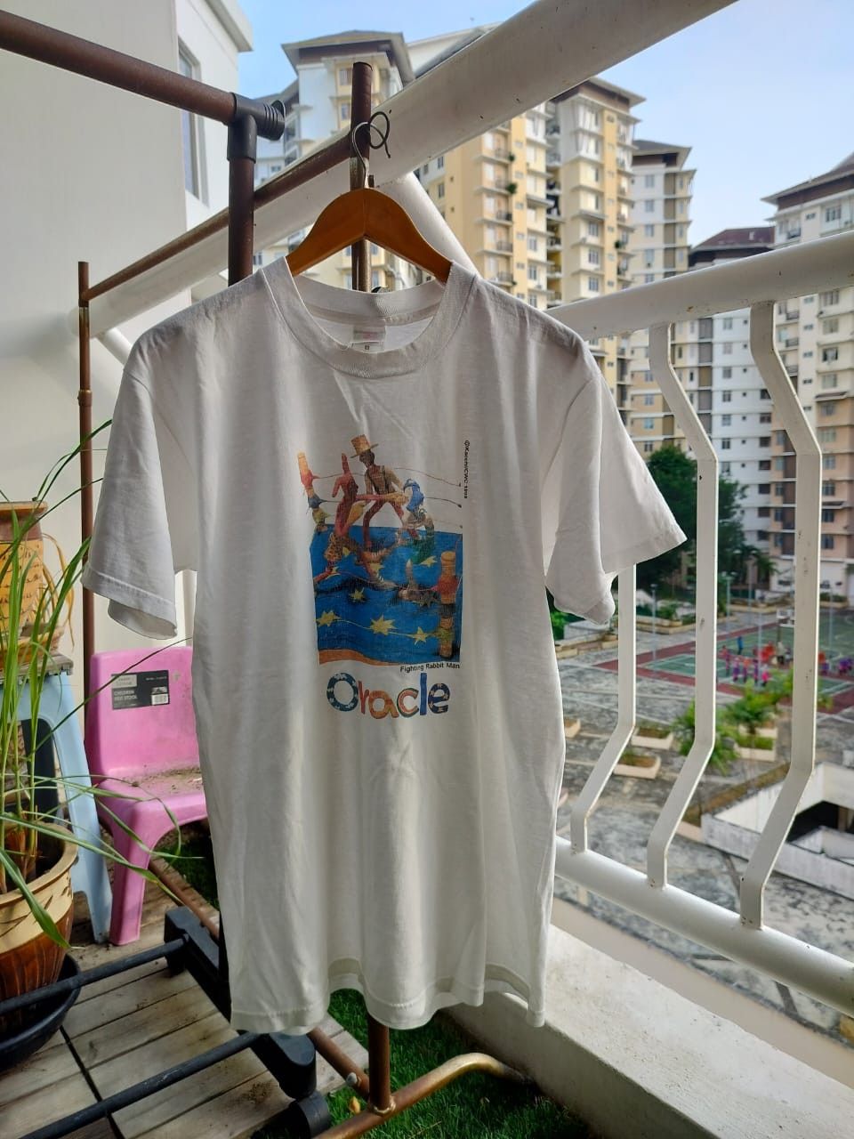 Fruit Of The Loom Vintage 1998 Oracle Fighting Rabbit Man by Fruit of the loam Size US L / EU 52-54 / 3 - 1 Thumbnail