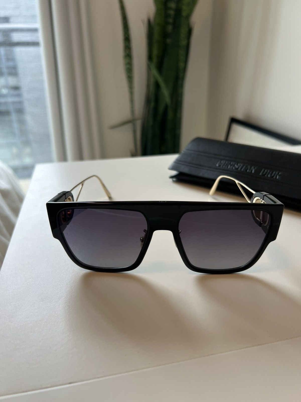 Dior Dior 30Montaigne S3U Sunglasses (Black/Gold) Size ONE SIZE - 1 Thumbnail