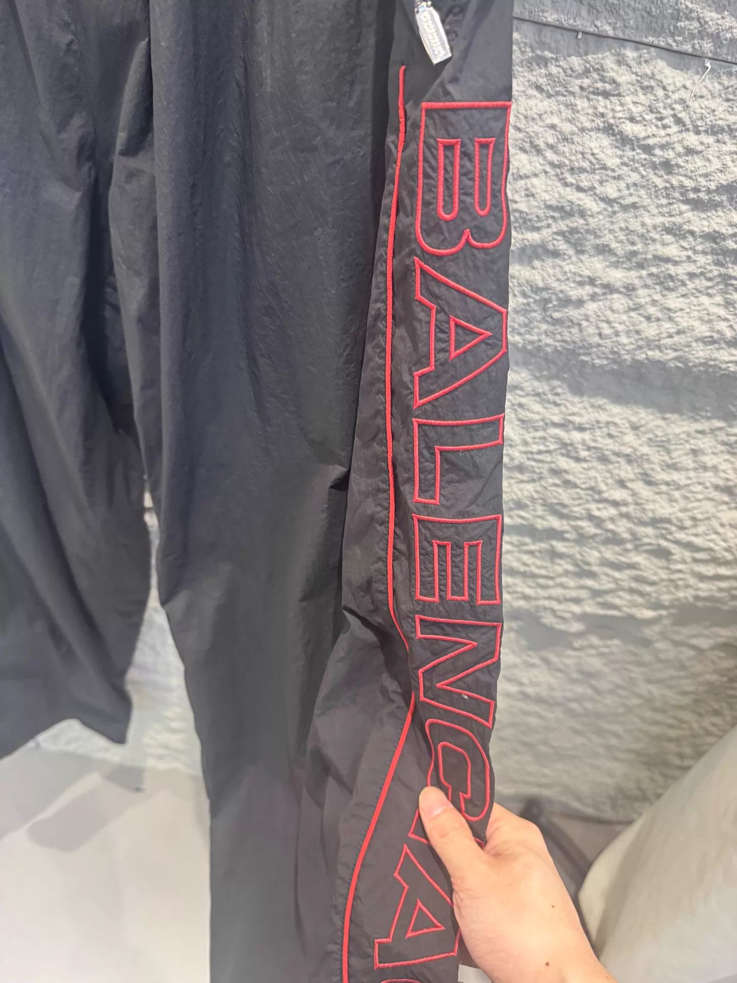 Balenciaga Balenciaga 25SS LionClub x Man U Nylon Loose Straight S Size US 29 - 2 Thumbnail