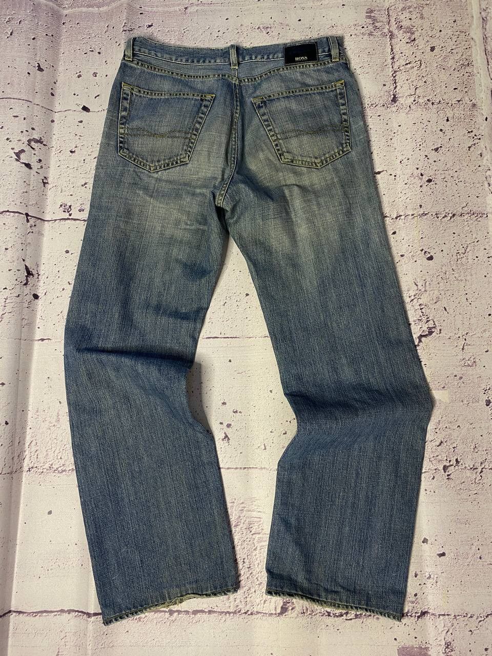 Hugo Boss Vintage Hugo Boss Loose Straight Fit Indigo Denim Jeans Size US 36 / EU 52 - 1 Thumbnail