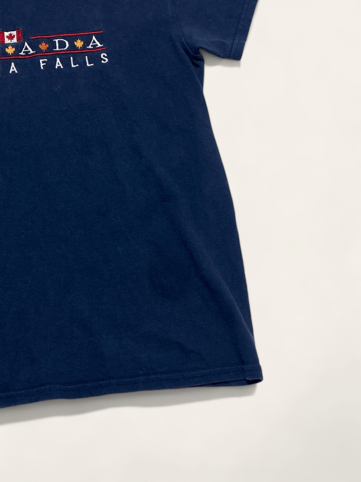 Vintage 00s Vintage CANADA NIAGARA FALLS Faded Navy T- Shirt Size US XS / EU 42 / 0 - 5 Thumbnail