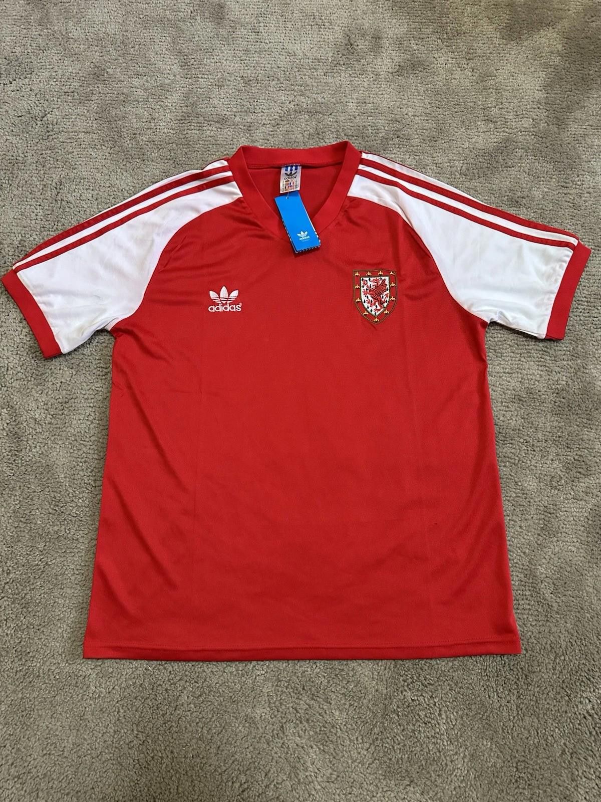 WALES JERSEY REMAKE RETRO REPLICAS FOOTBALL SHIRT 1980/84