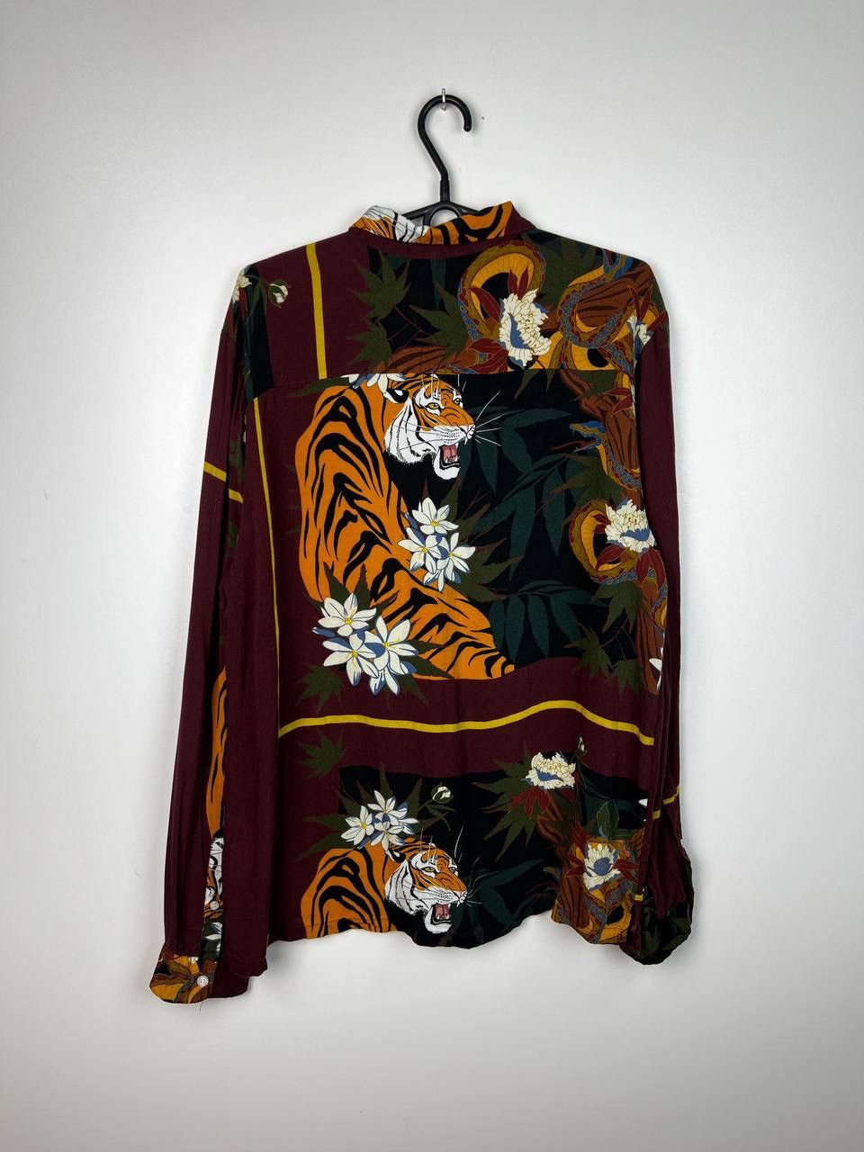 Vintage Tiger crazy shirt size XL Size US XL / EU 56 / 4 - 2 Thumbnail