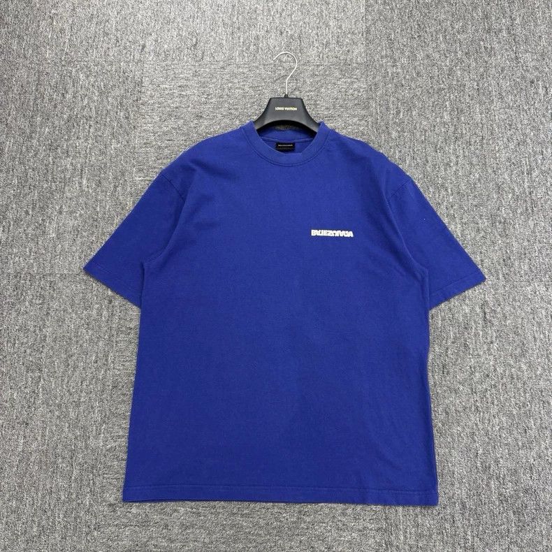 Balenciaga Balenciaga Reverse monogram printed short sleeve Size US S / EU 44-46 / 1 - 1 Thumbnail