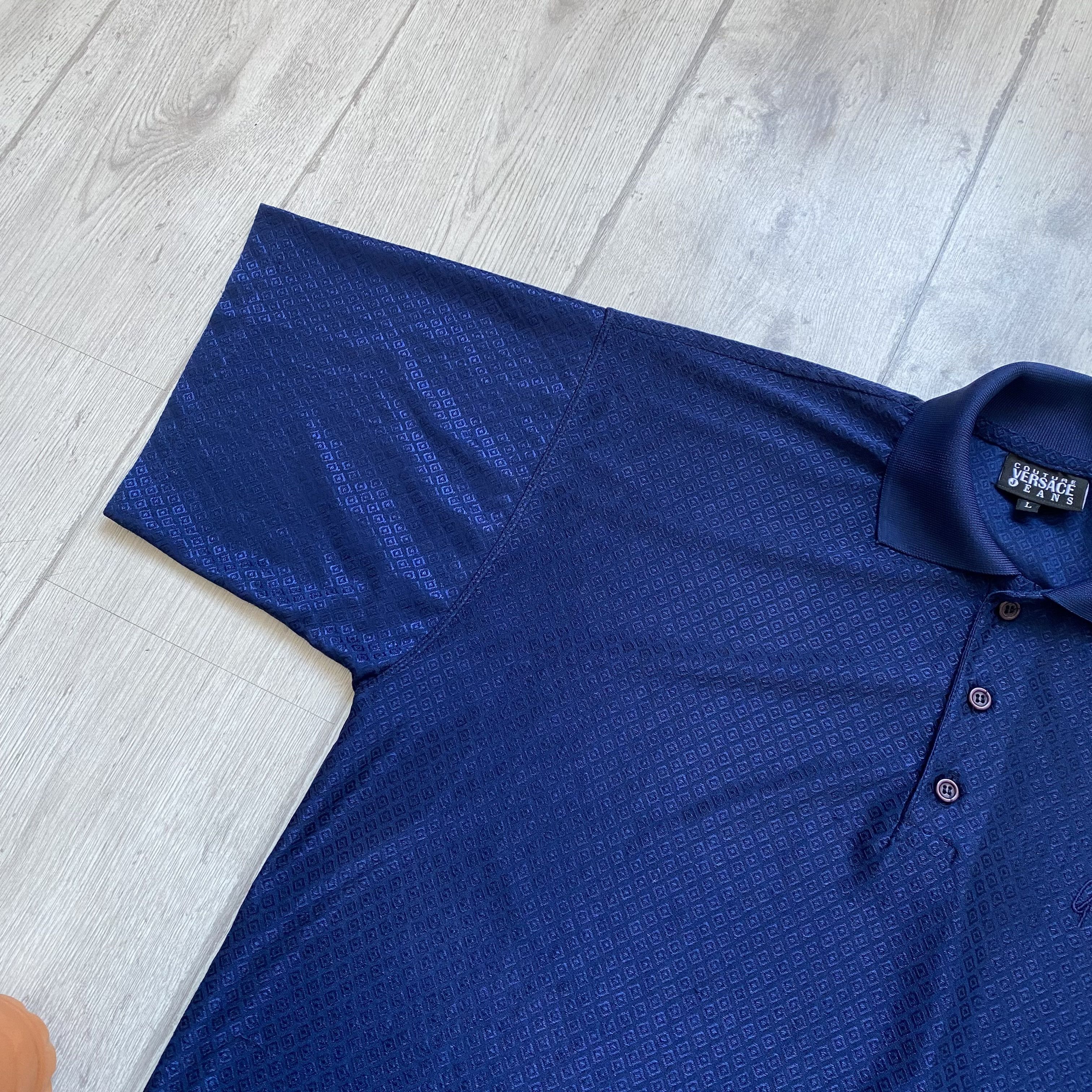 Versace Luxury Vintage 90s Versace polo oldmoney t-shirt Size US L / EU 52-54 / 3 - 4 Thumbnail