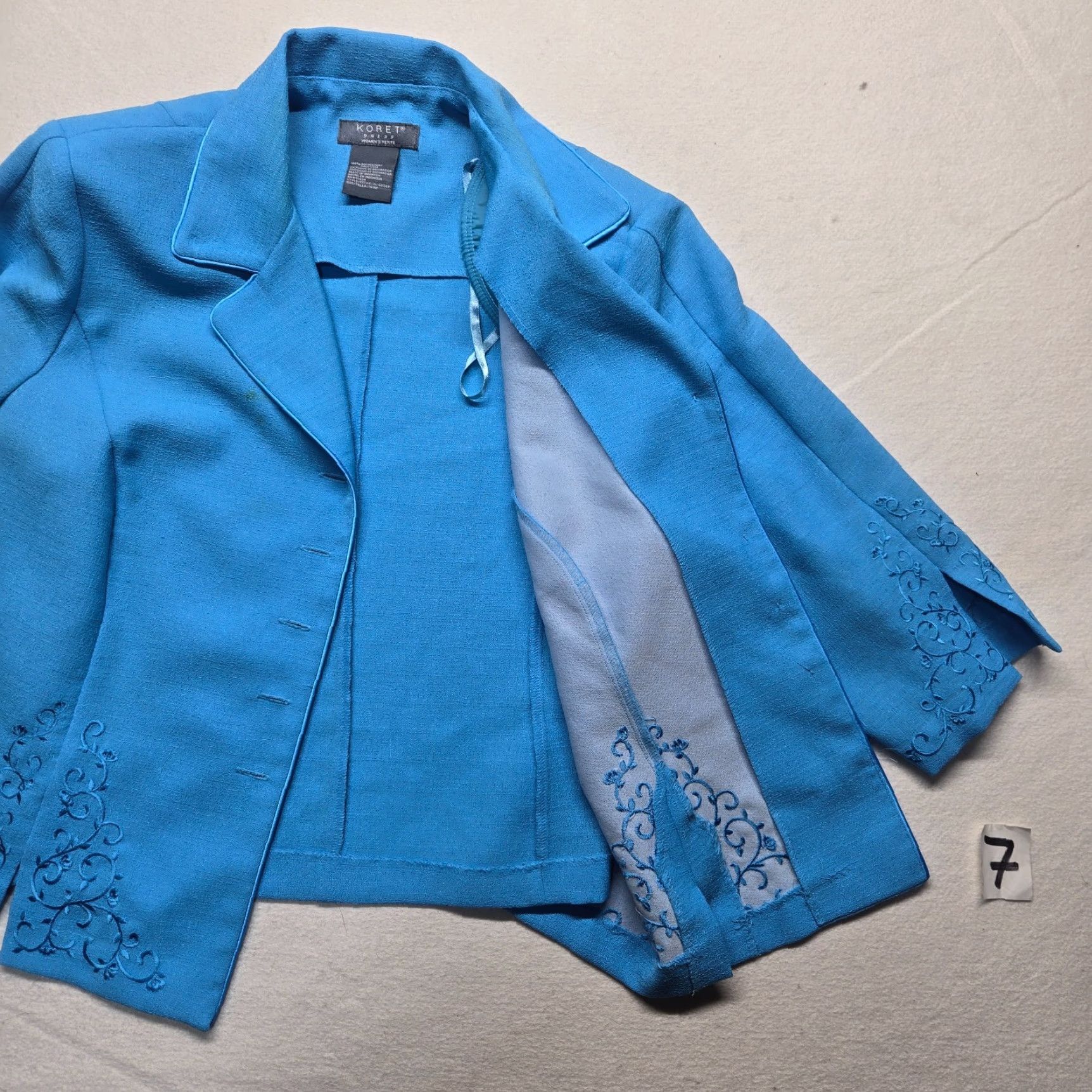 Vintage Koret Blazer Solid Blue Button Up Jacket Career Office Adult Women's Size 16WP Tweed Solid Blue Blazer Women 16P Koret Blazer Size XXL / US 16-18 / IT 52-54 - 2 Thumbnail