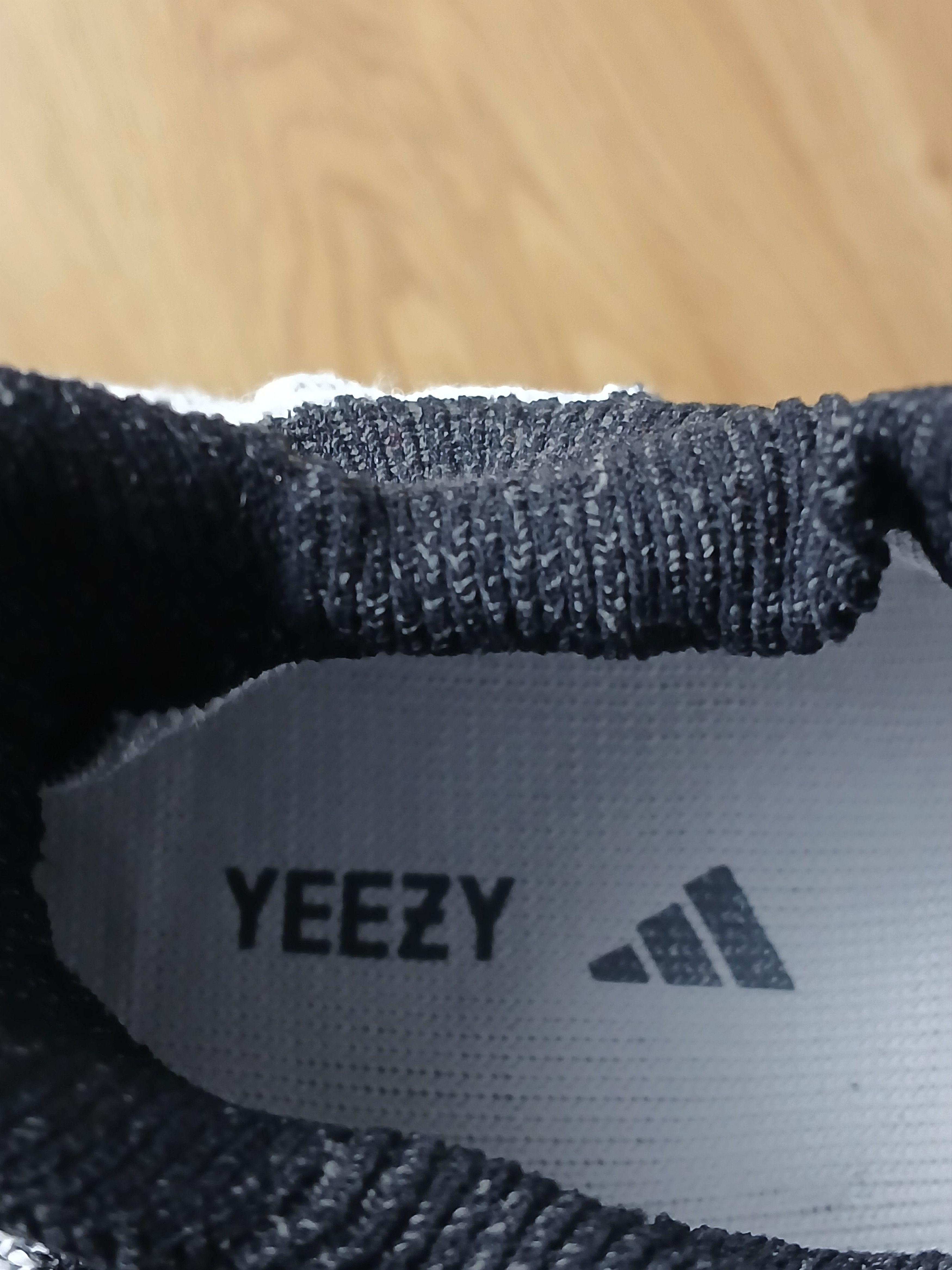 Adidas Yeezy 350 V2 CMPCT Sneakers