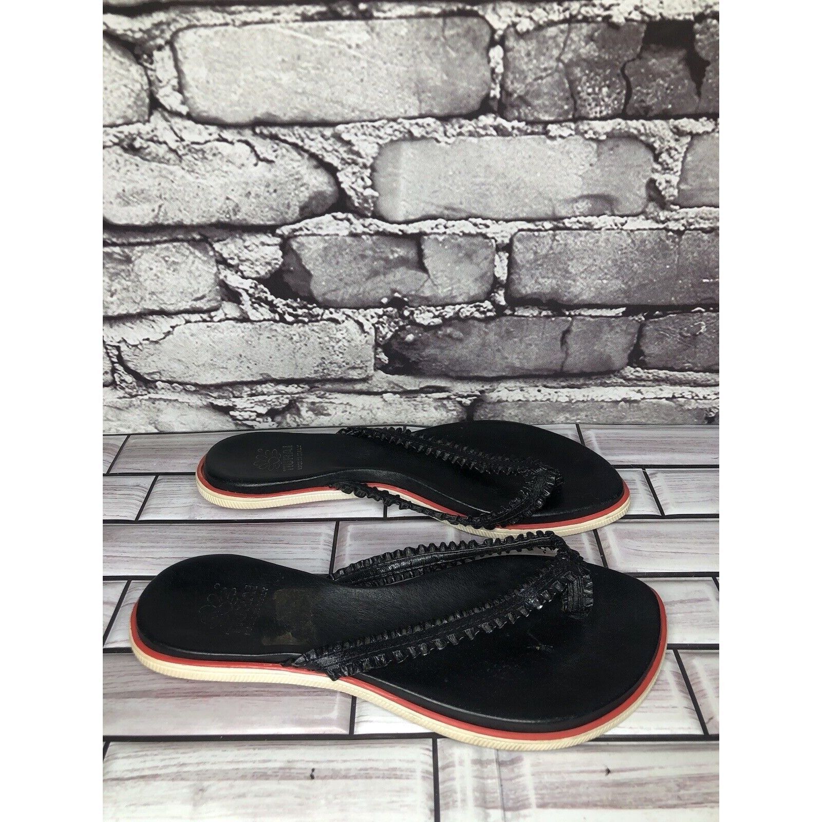 Other Tiurai Black Leather Thong Flip Flops Slides Kitten Heel San Size US 6.5 / IT 36.5 - 12 Thumbnail