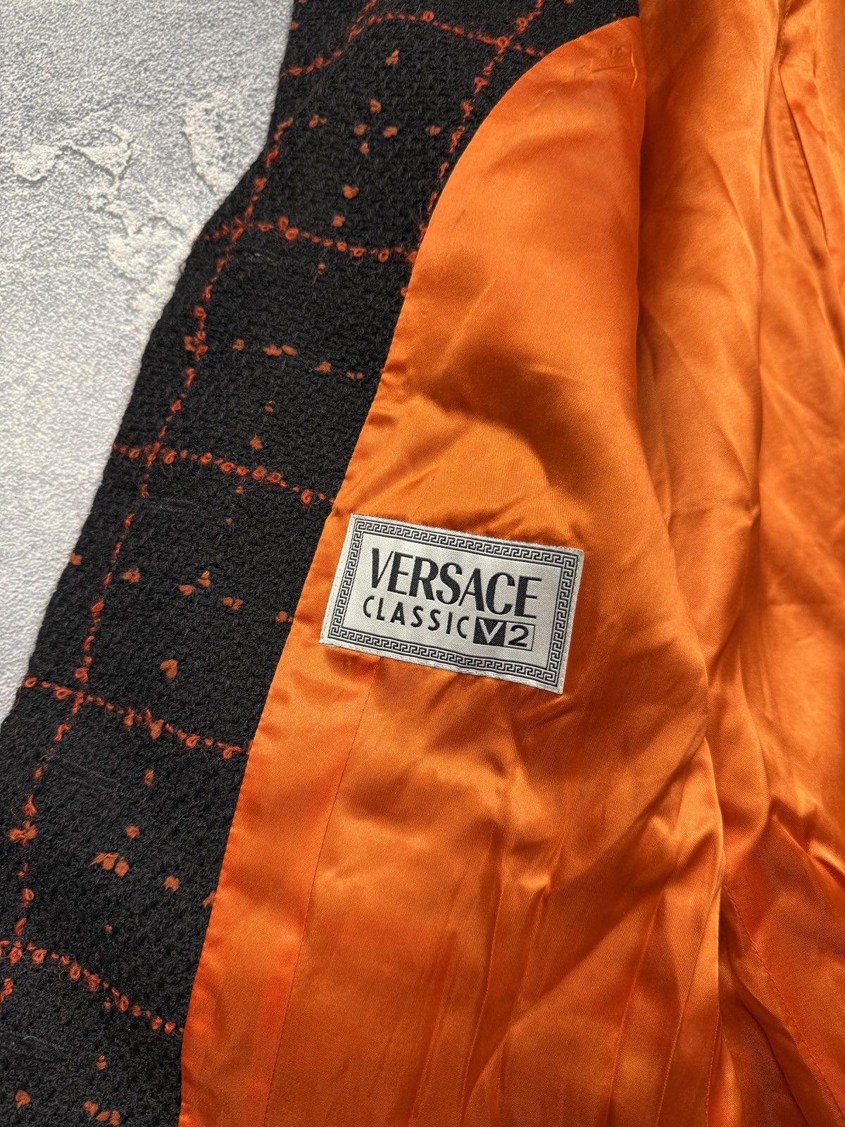 Versace Vintage Versace Classic V2 Velvet Suit Dress+Jacket Size M / US 6-8 / IT 42-44 - 11 Thumbnail